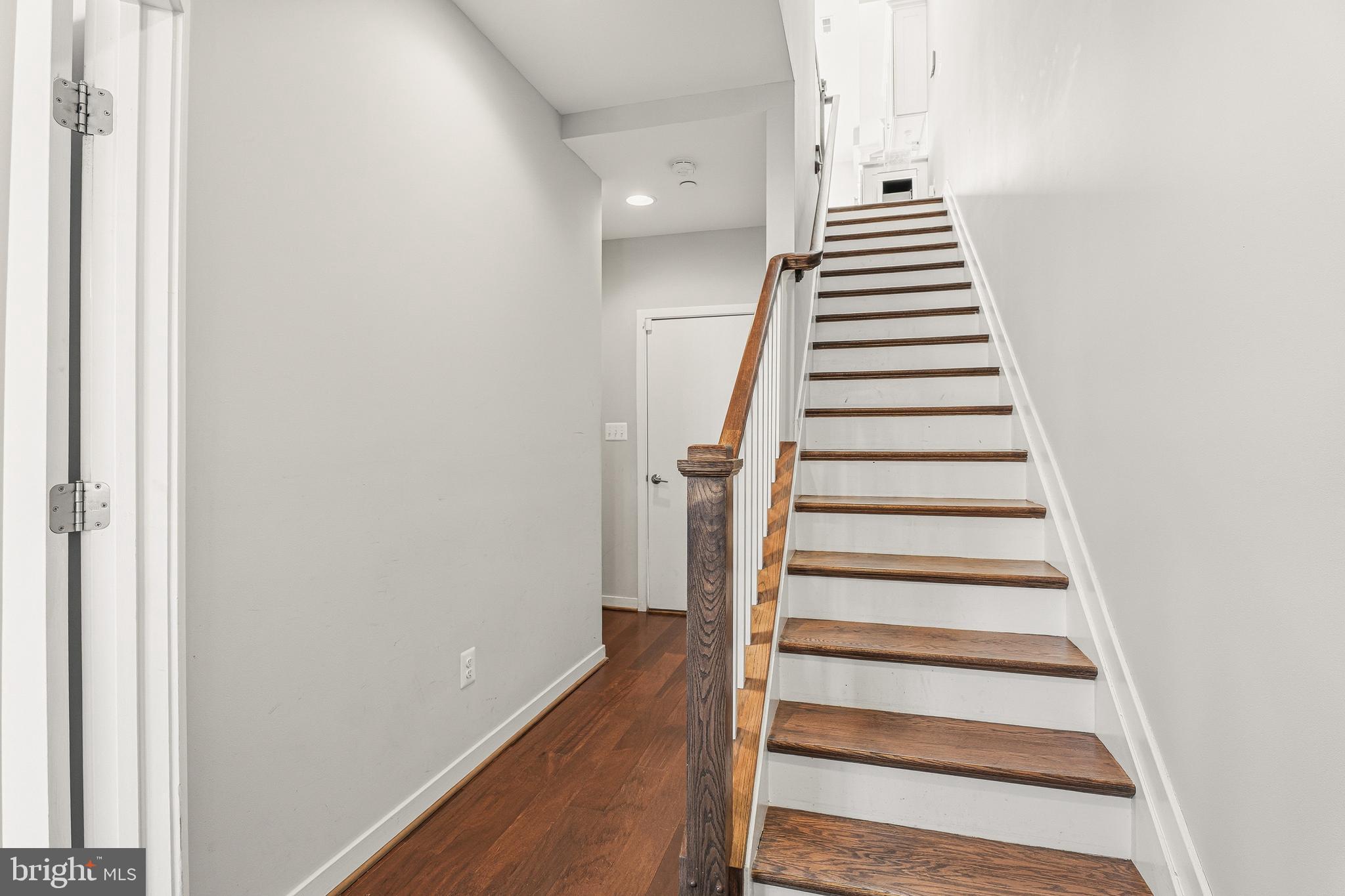 BUTCHERS HILL - Residential