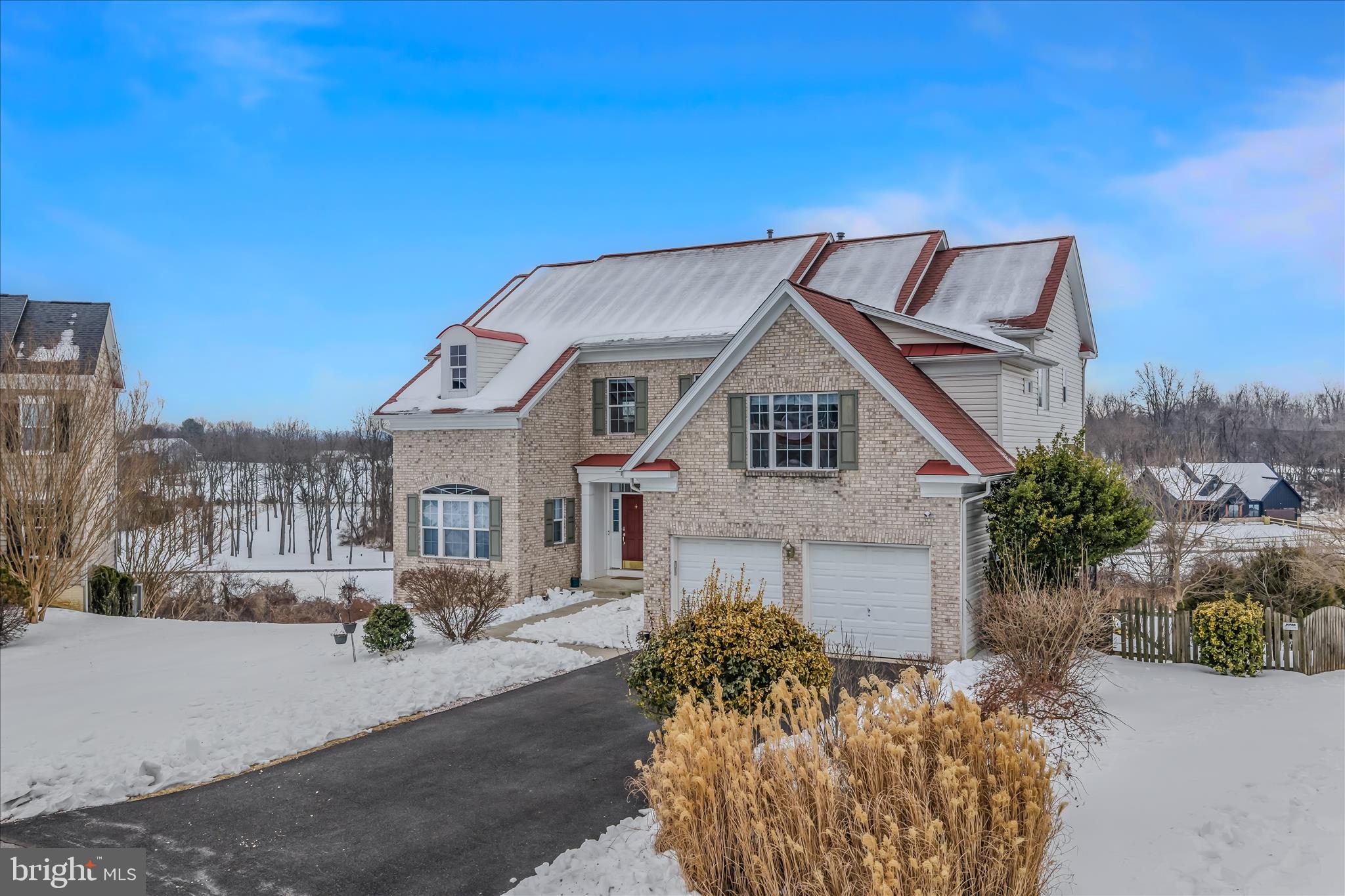 48 FIELD CREST COURT