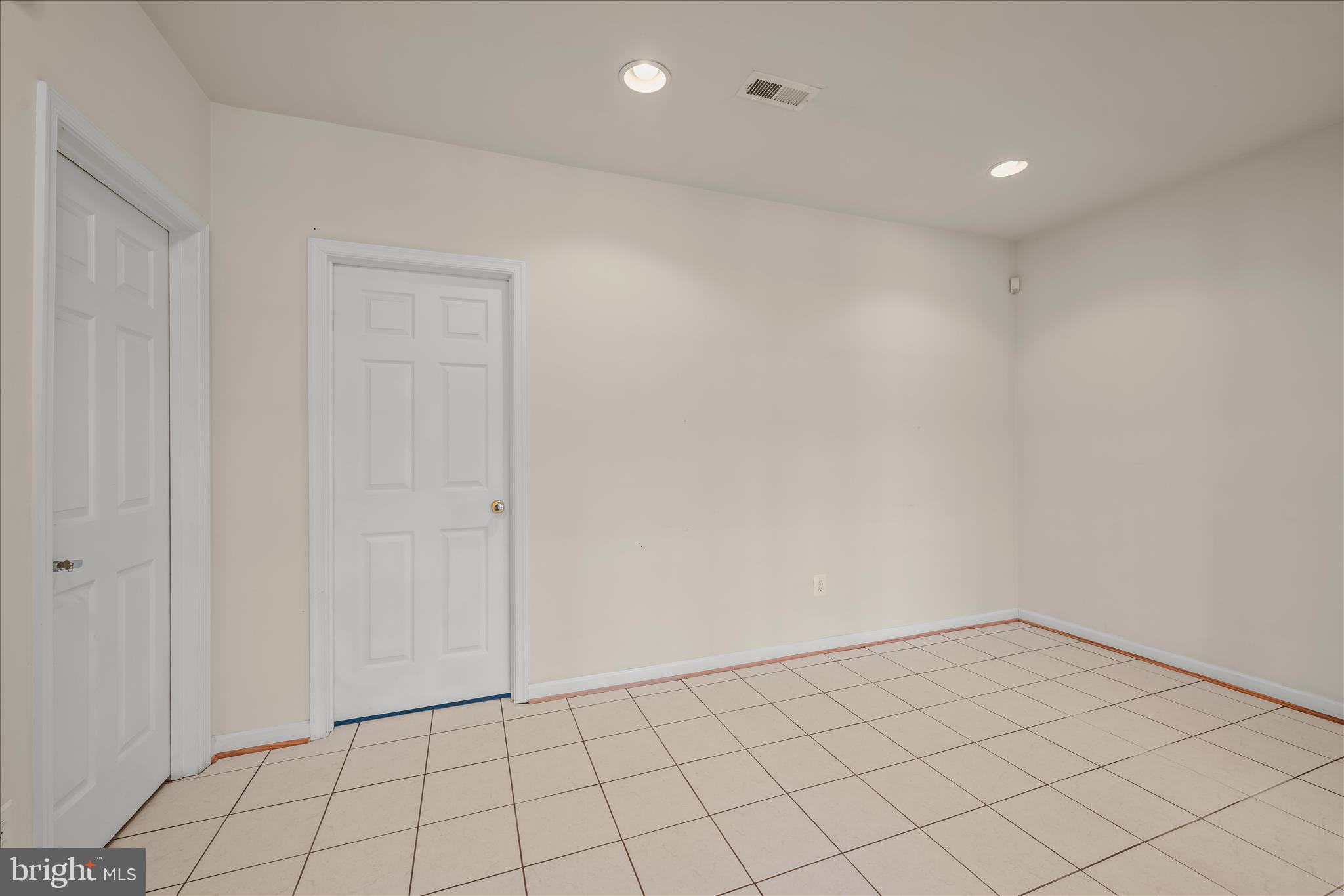 DEERFIELD VILLAGE - Residential