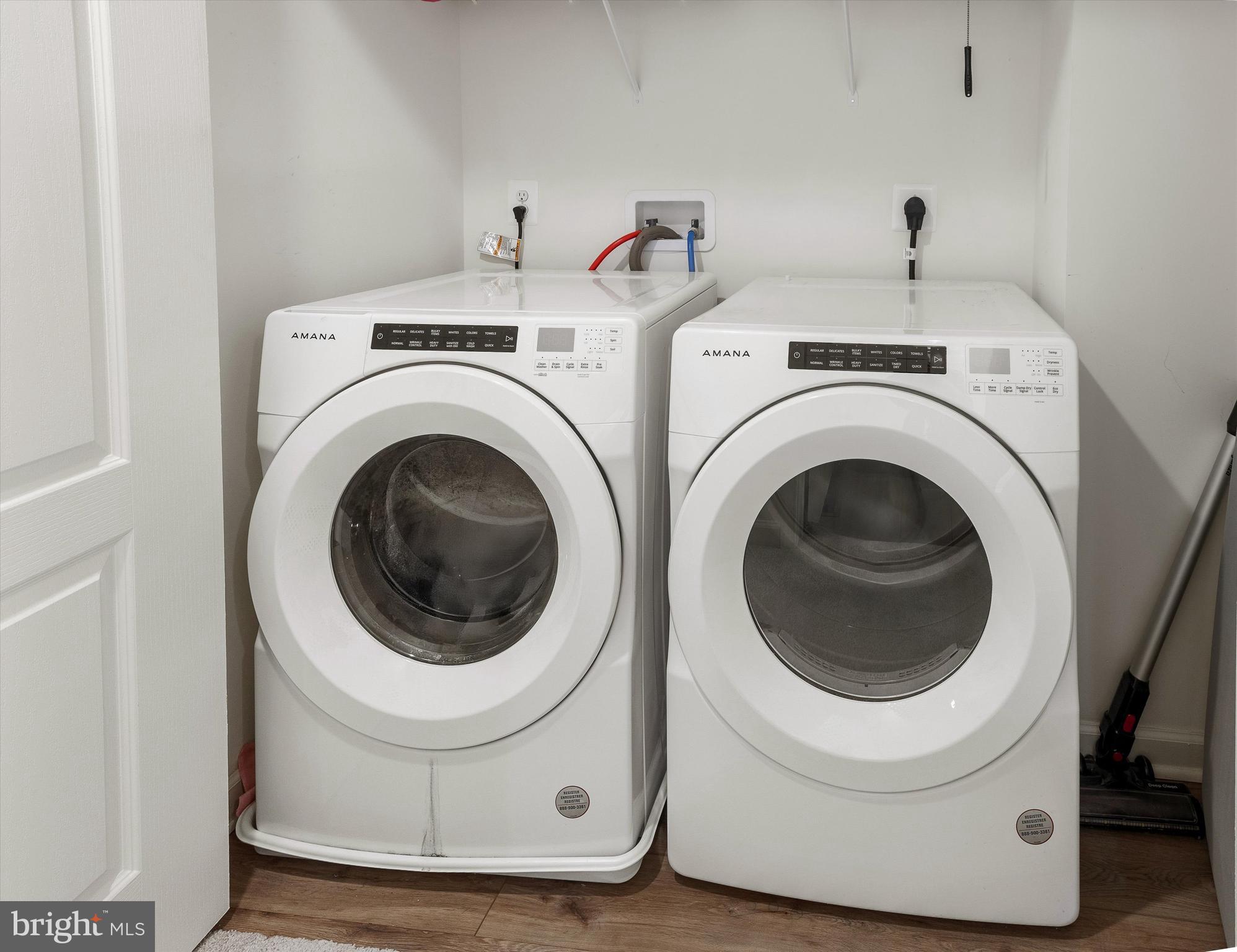 WHISPERING PINES - Residential