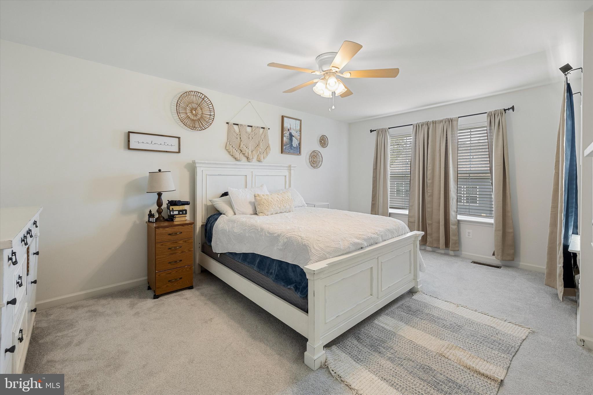 WHISPERING PINES - Residential