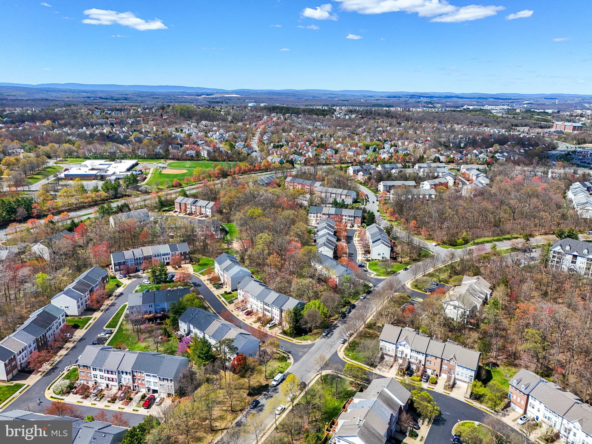 BROADLANDS - Residential