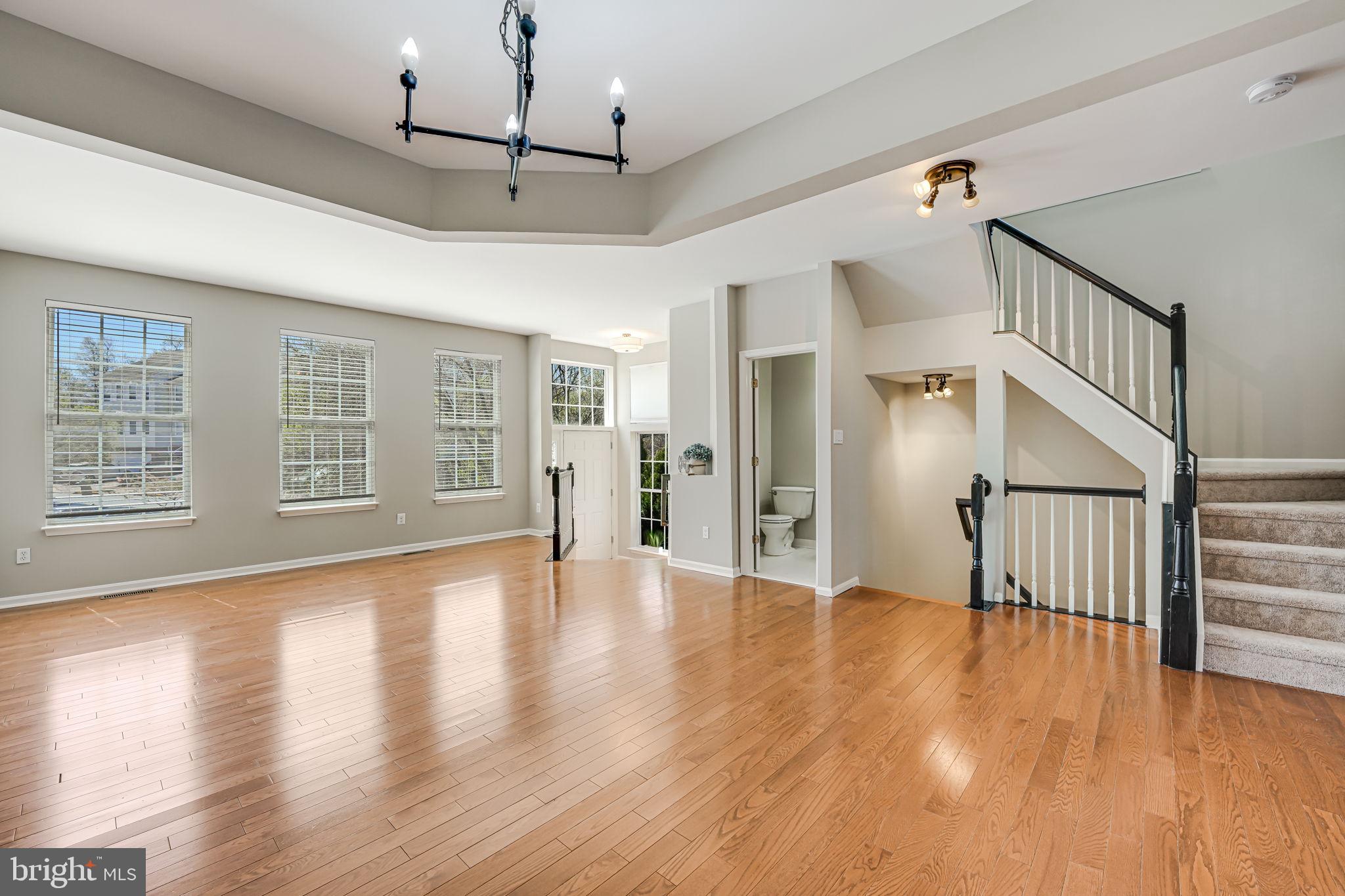 BROADLANDS - Residential