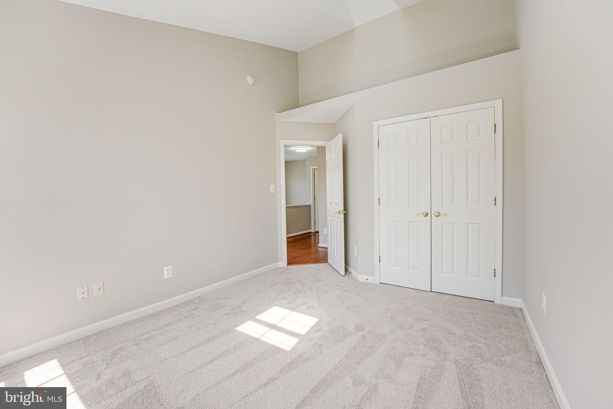 BROADLANDS - Residential