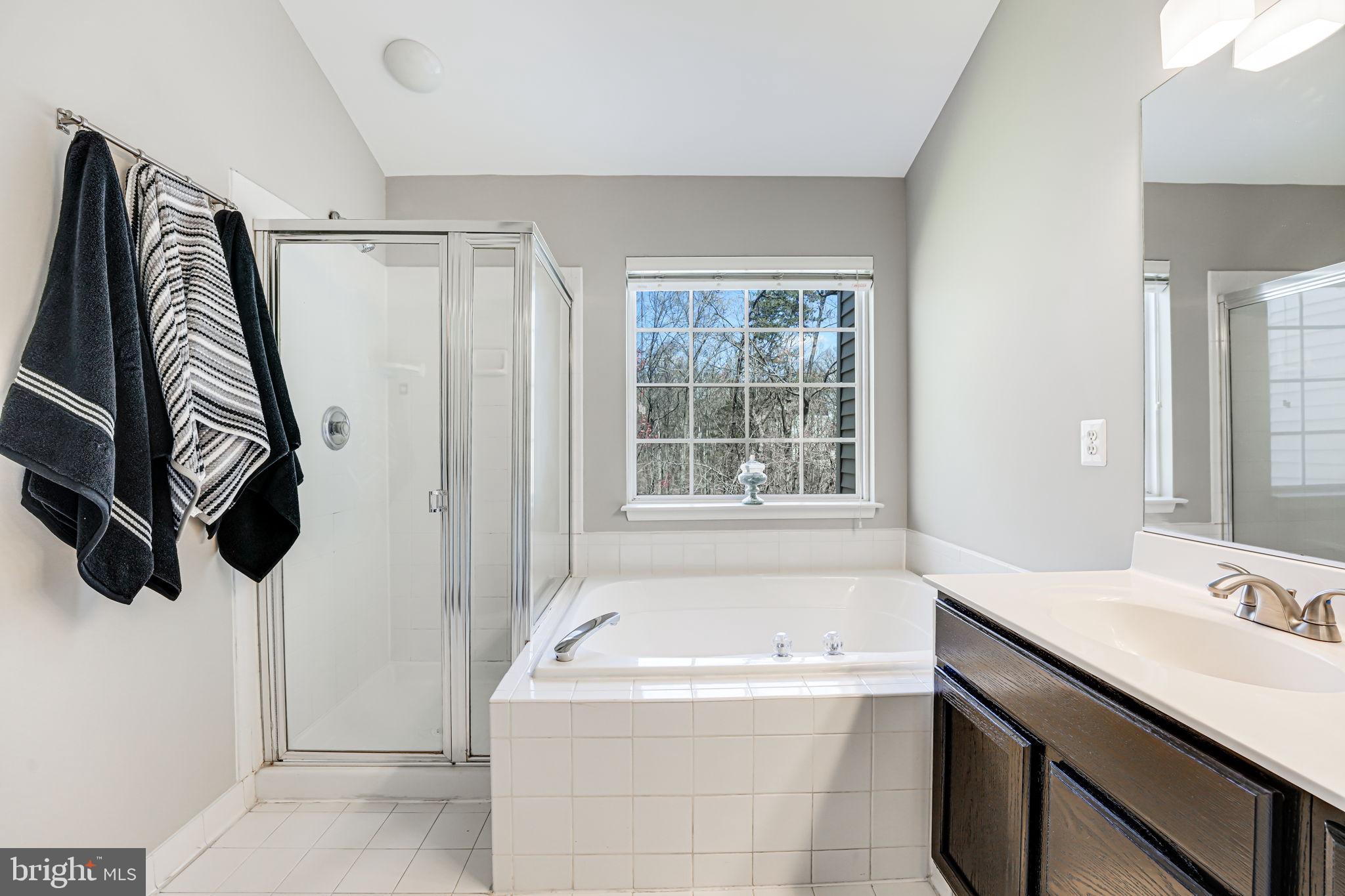 BROADLANDS - Residential