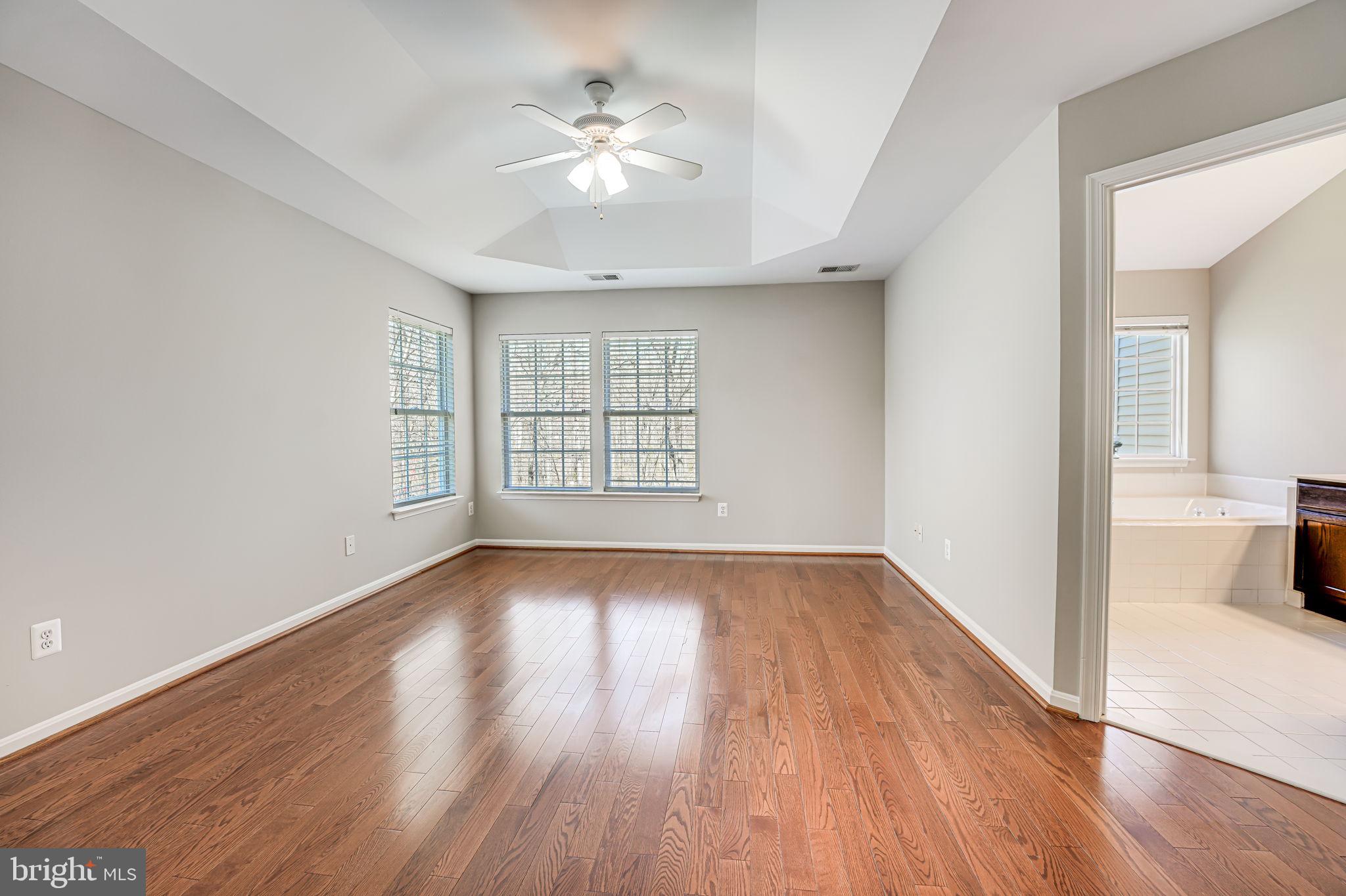 BROADLANDS - Residential