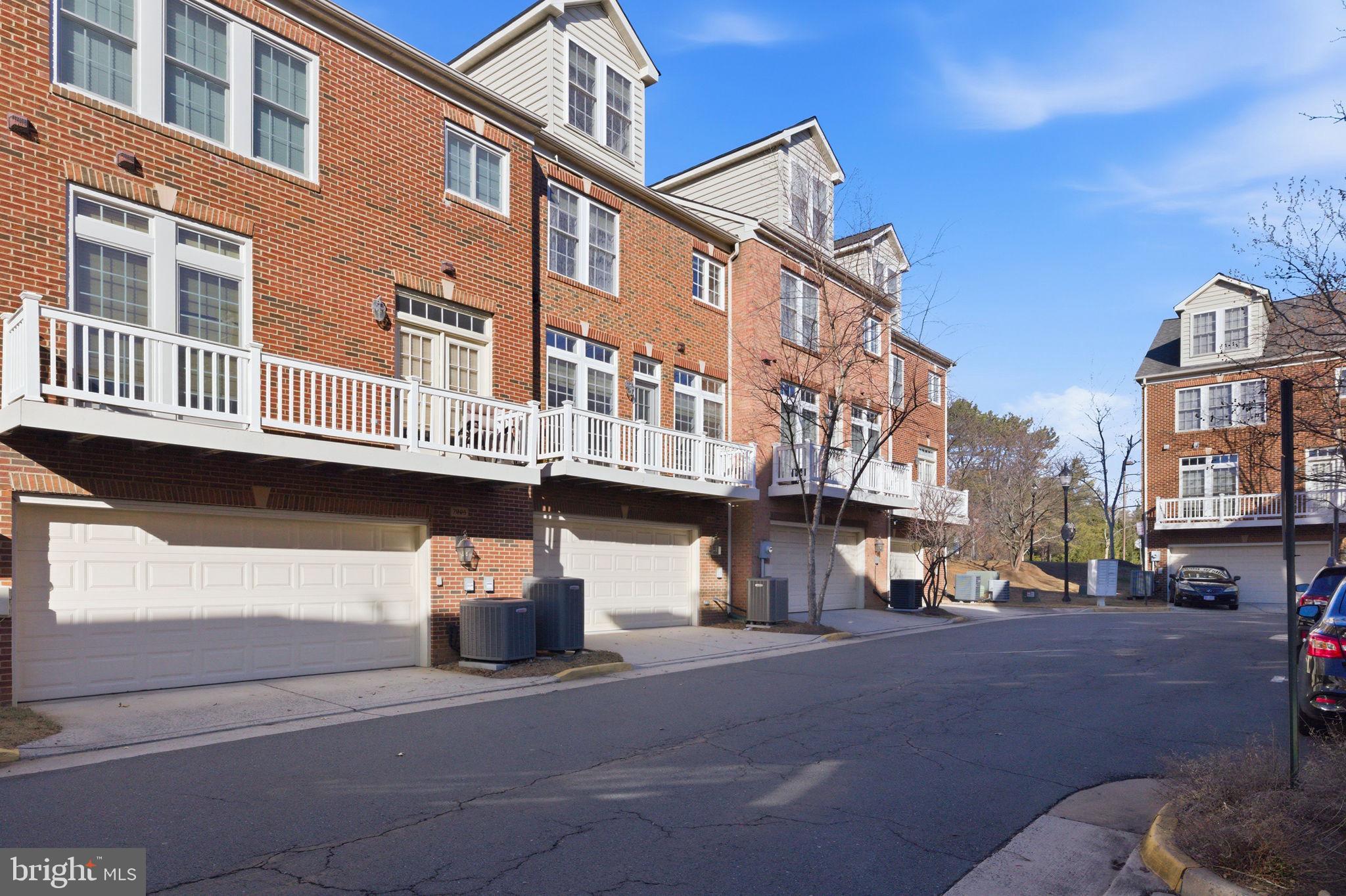 RESERVE AT TYSONS CORNER - Residential