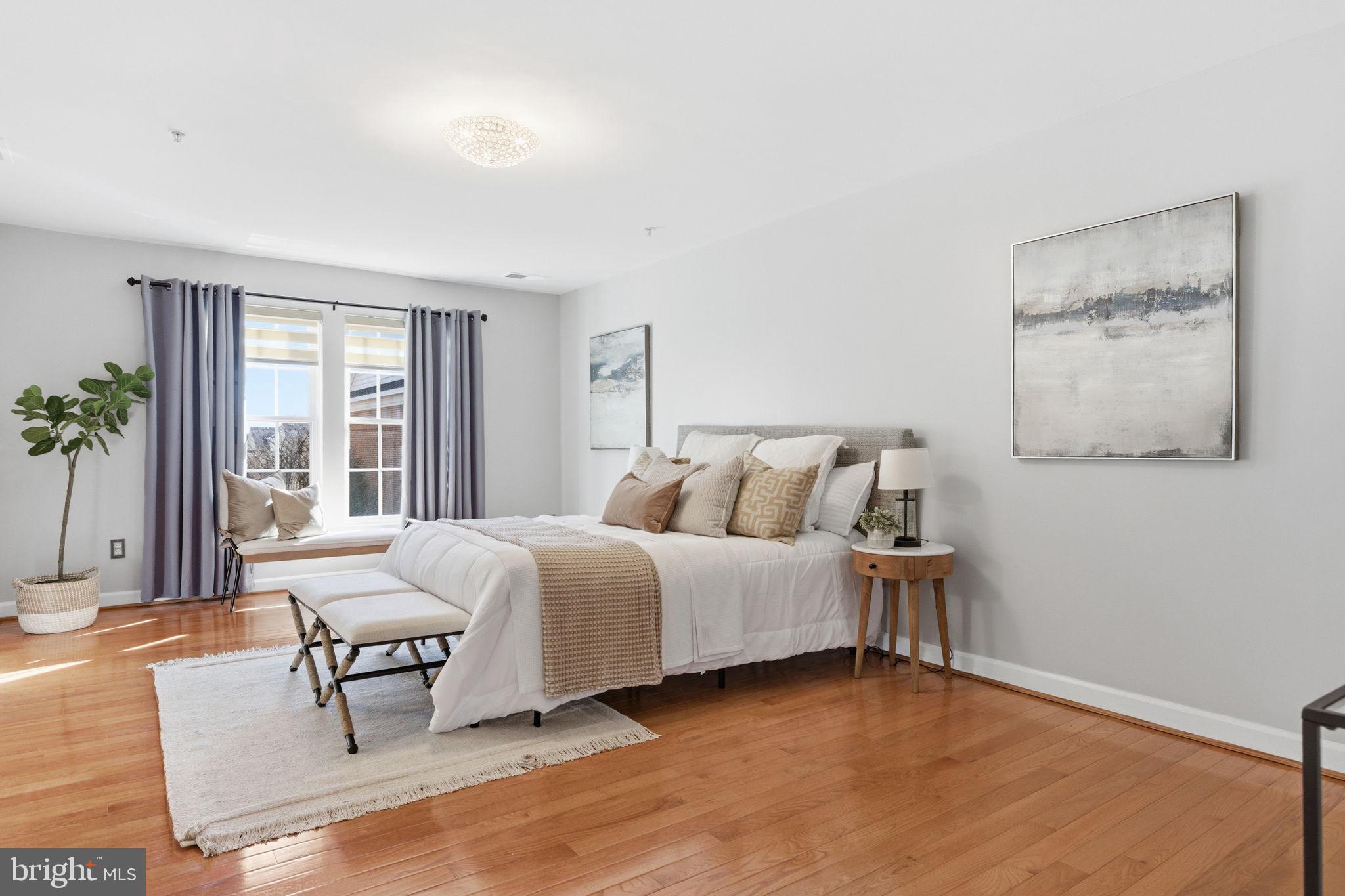 RESERVE AT TYSONS CORNER - Residential