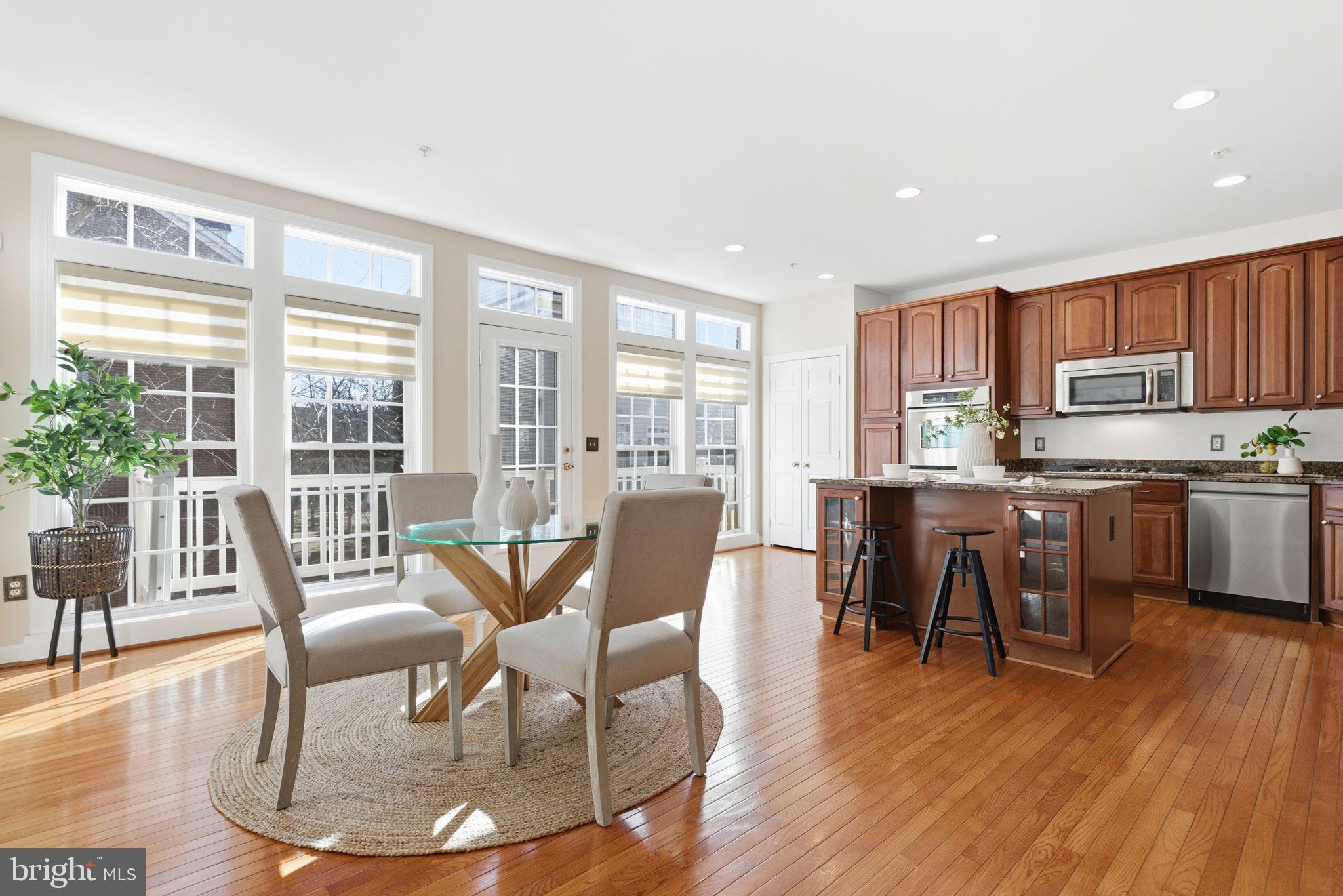 RESERVE AT TYSONS CORNER - Residential
