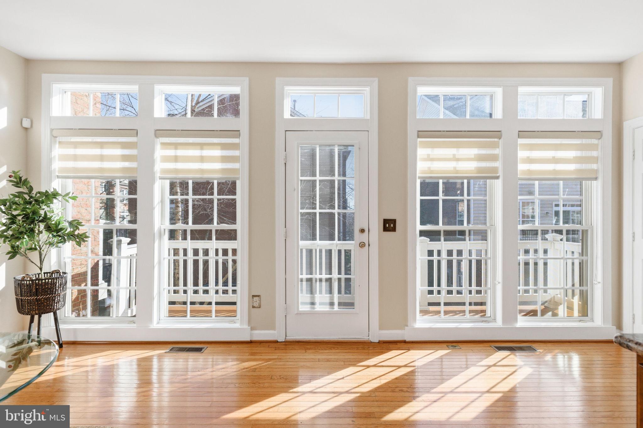 RESERVE AT TYSONS CORNER - Residential