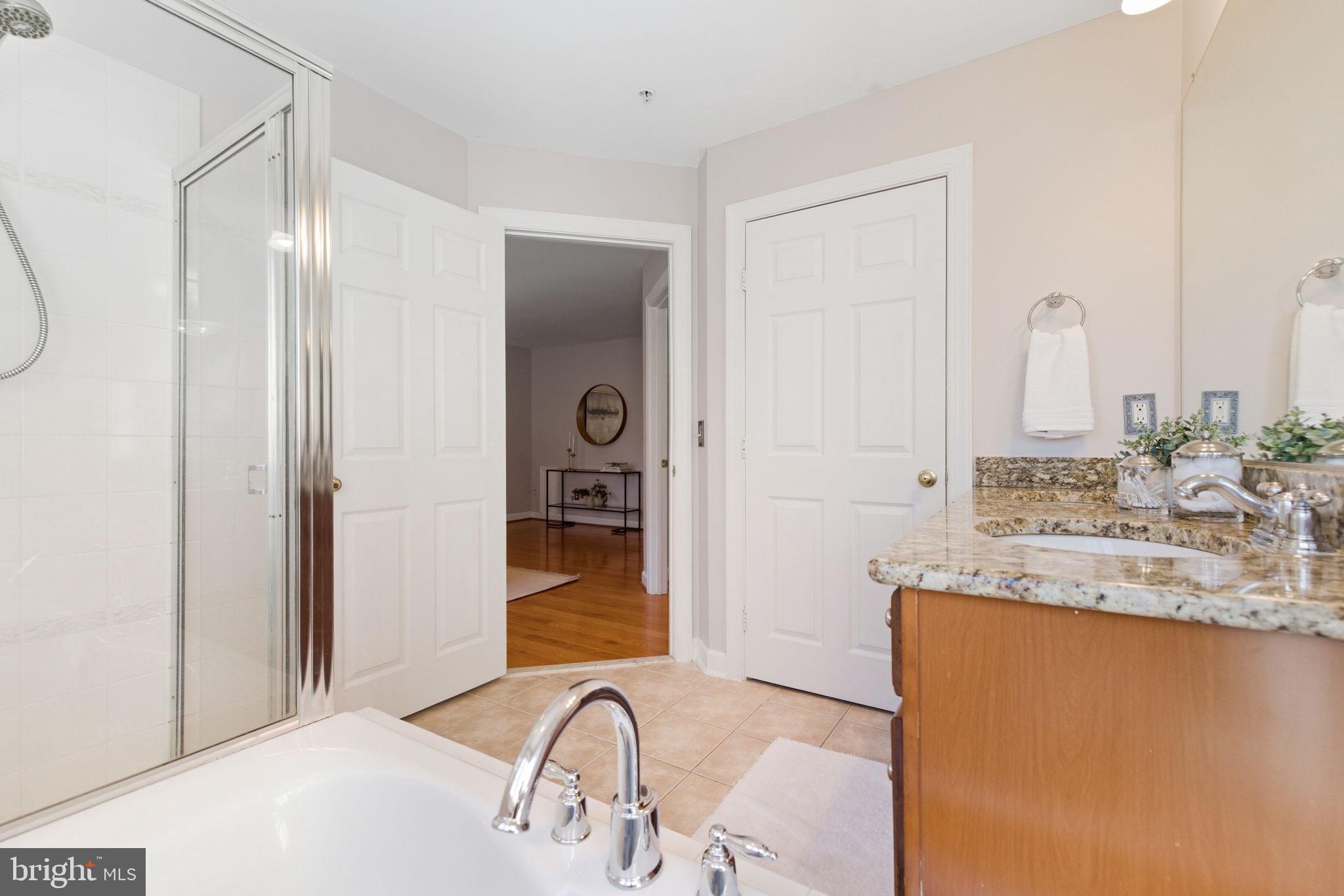 RESERVE AT TYSONS CORNER - Residential