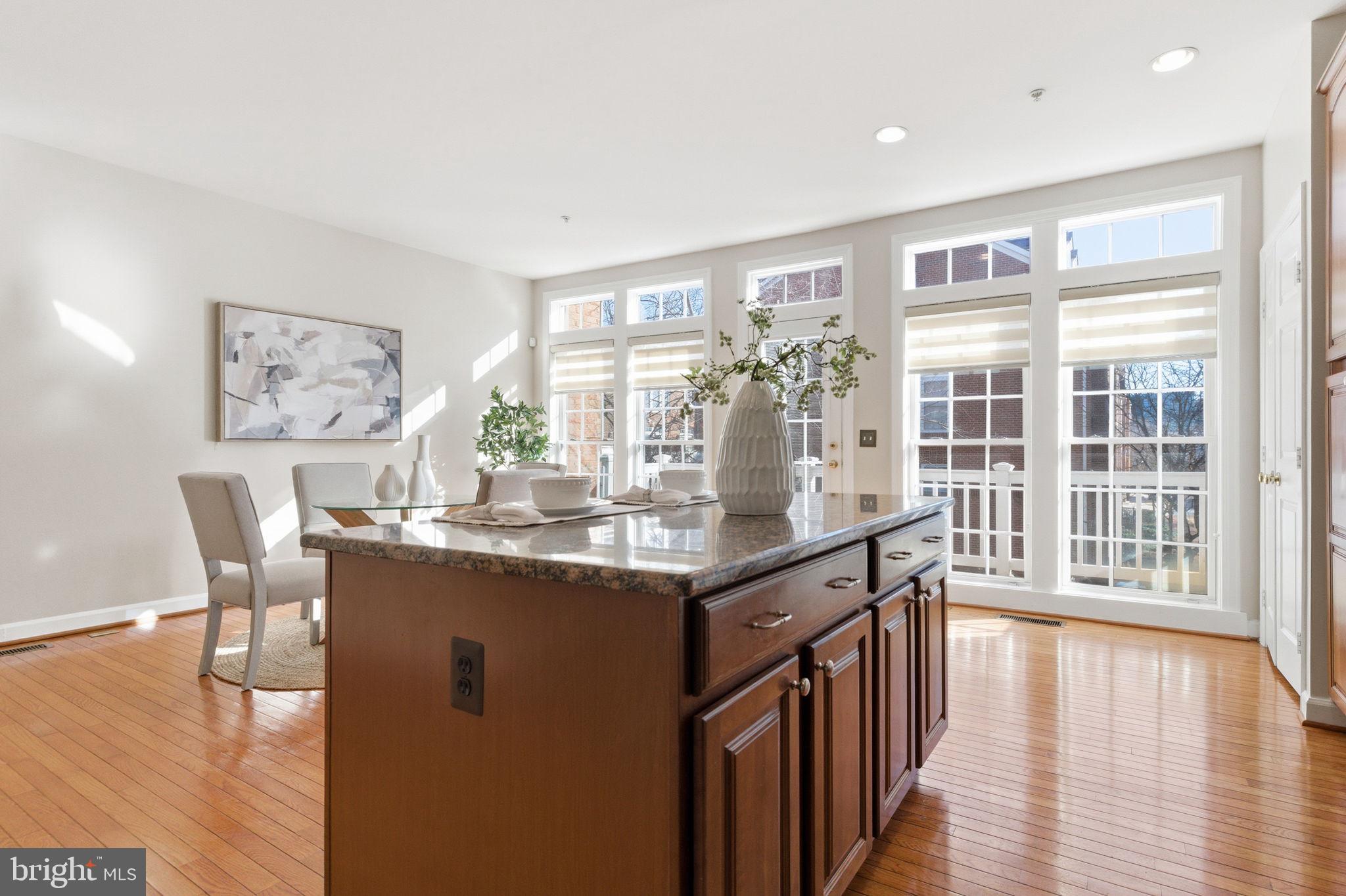 RESERVE AT TYSONS CORNER - Residential