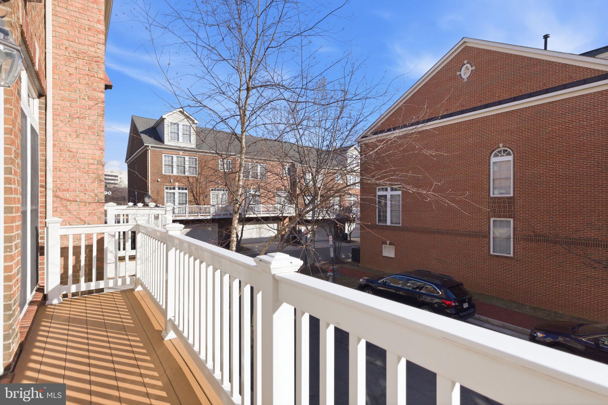 RESERVE AT TYSONS CORNER - Residential