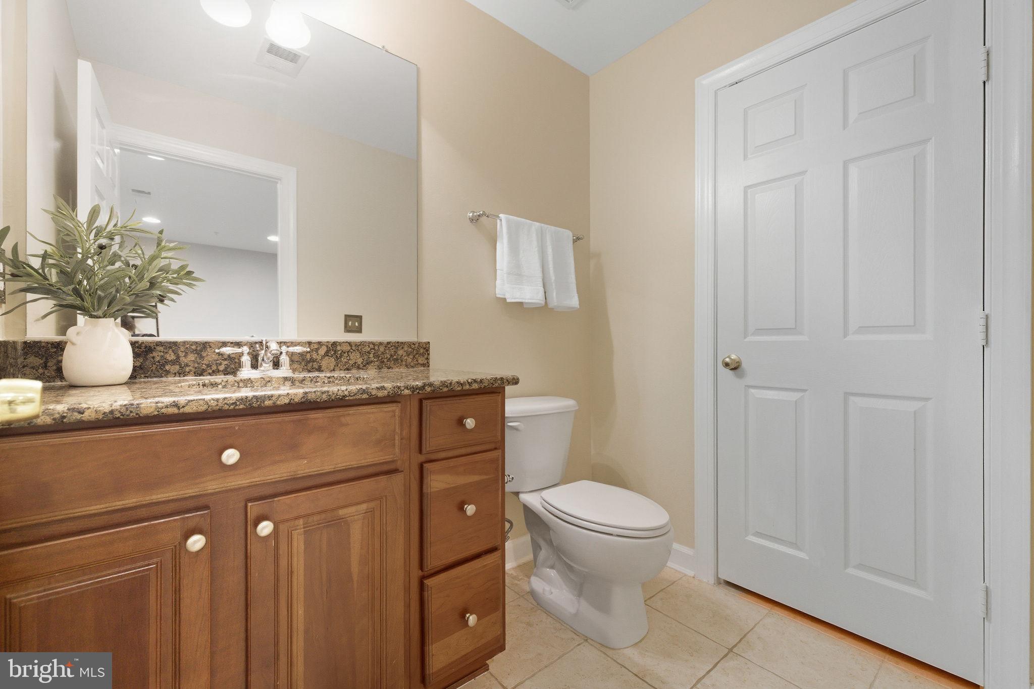 RESERVE AT TYSONS CORNER - Residential