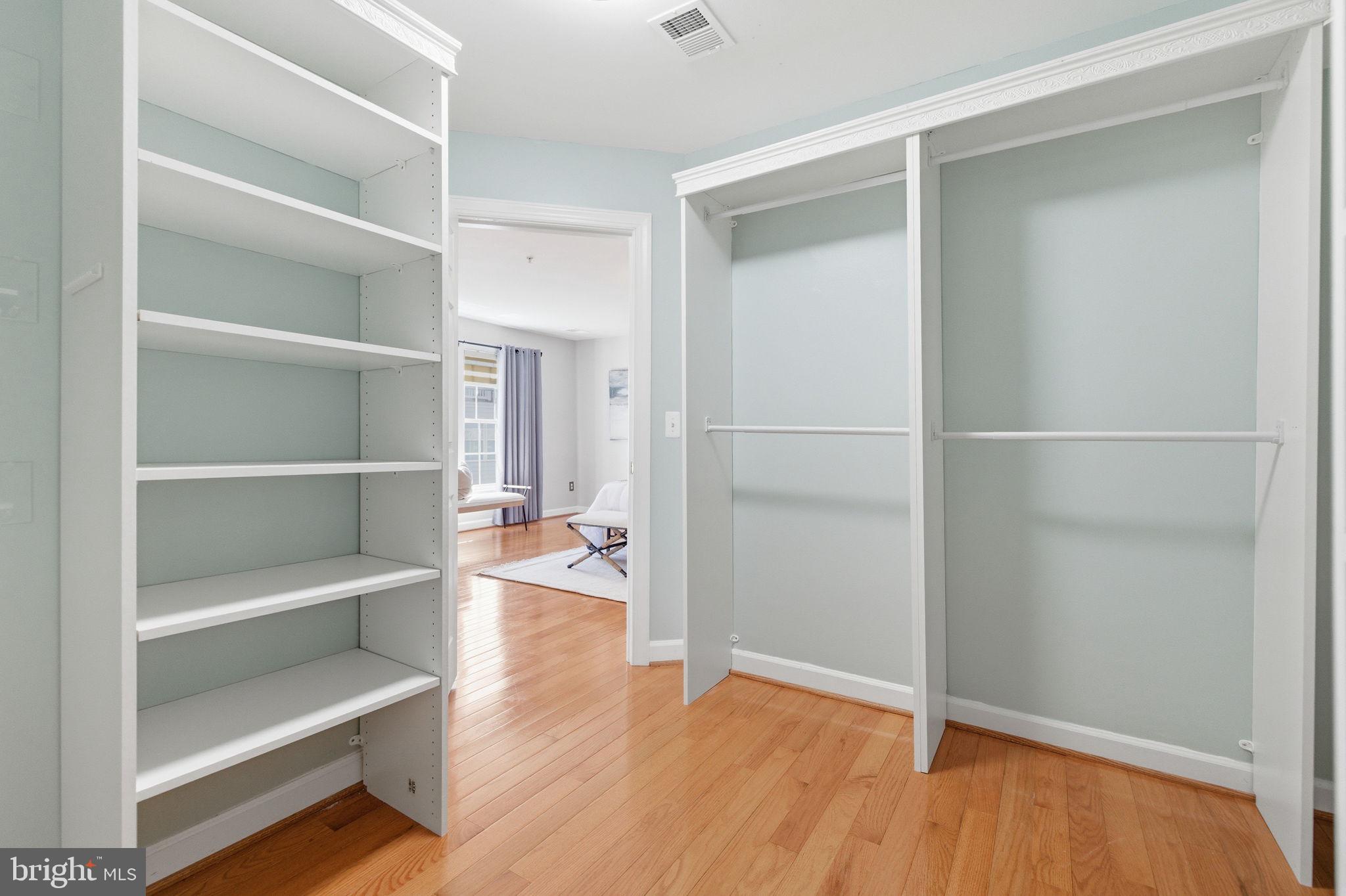 RESERVE AT TYSONS CORNER - Residential