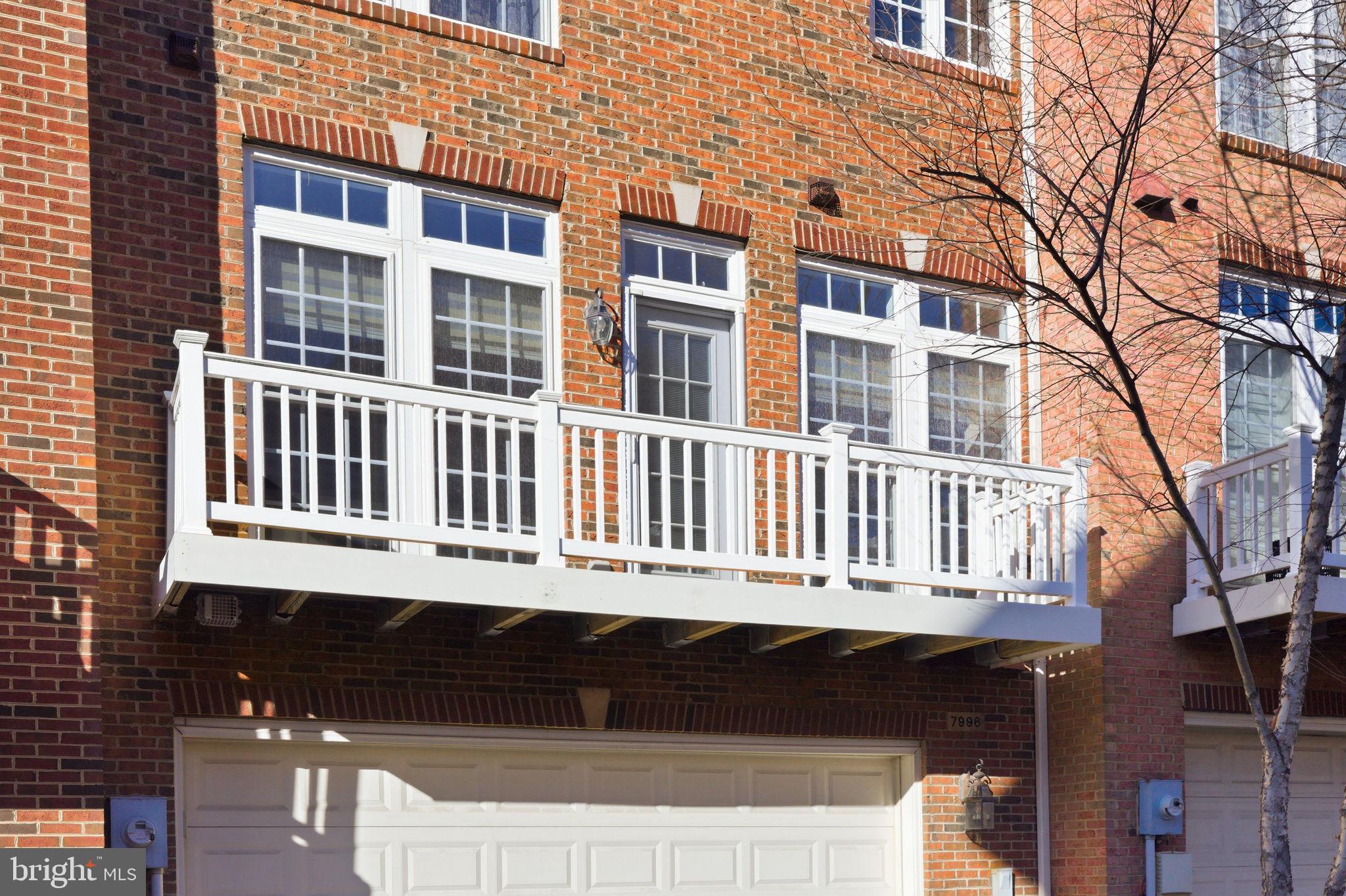 RESERVE AT TYSONS CORNER - Residential