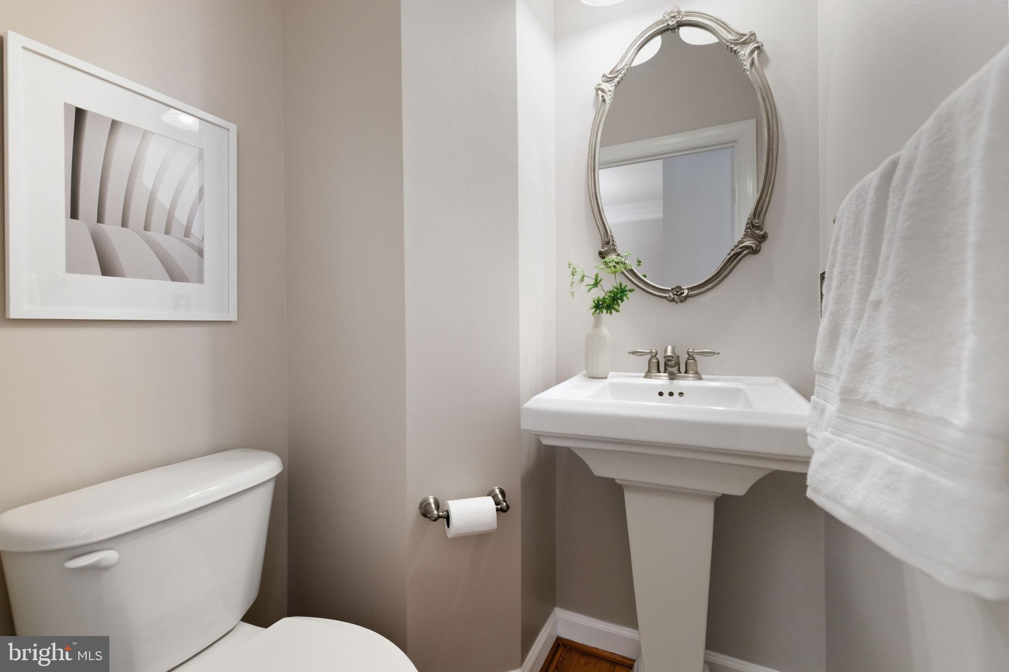 RESERVE AT TYSONS CORNER - Residential