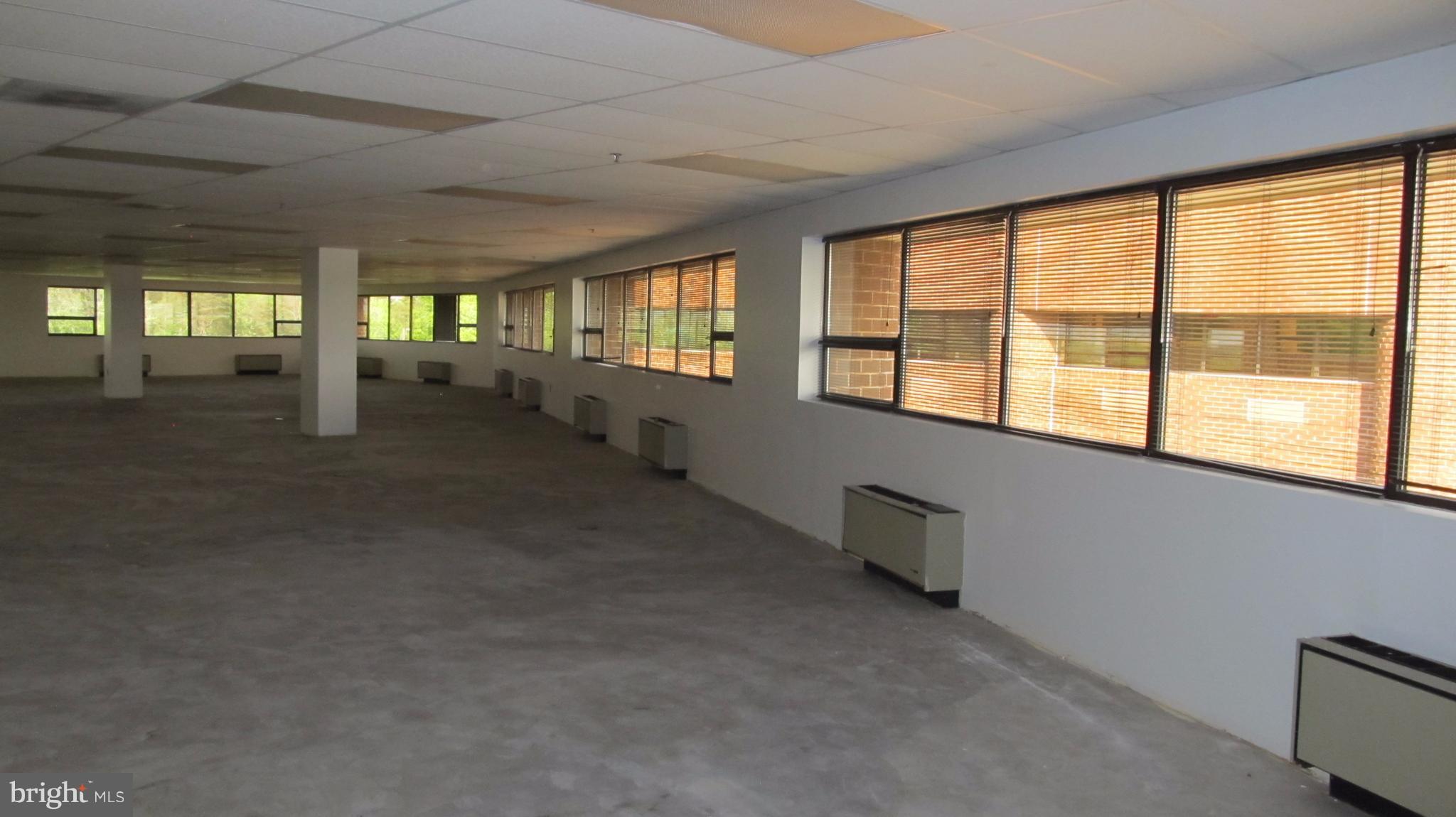 CITY OF FAIRFAX - Commercial Lease