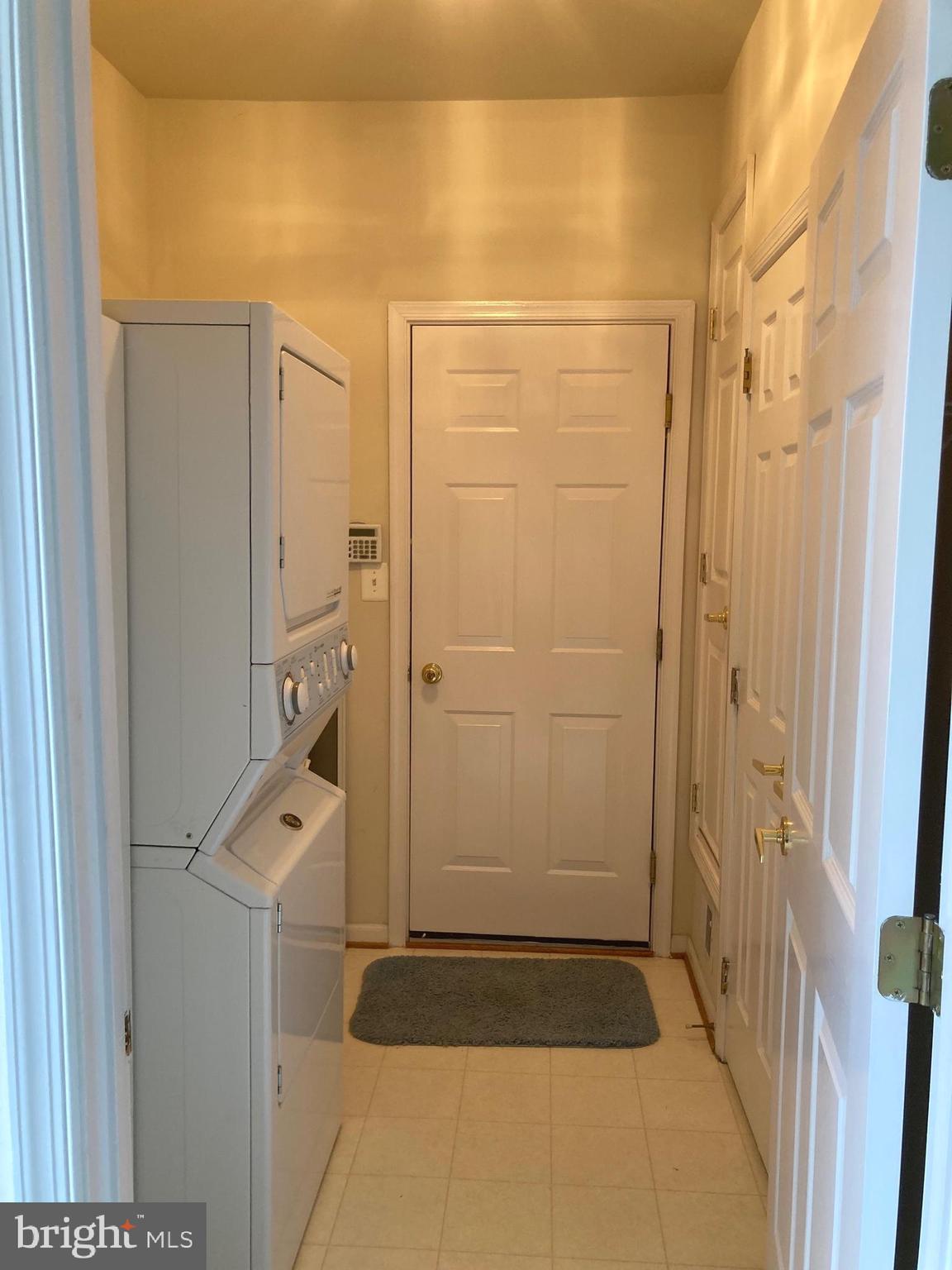 HERITAGE HUNT - Residential Lease