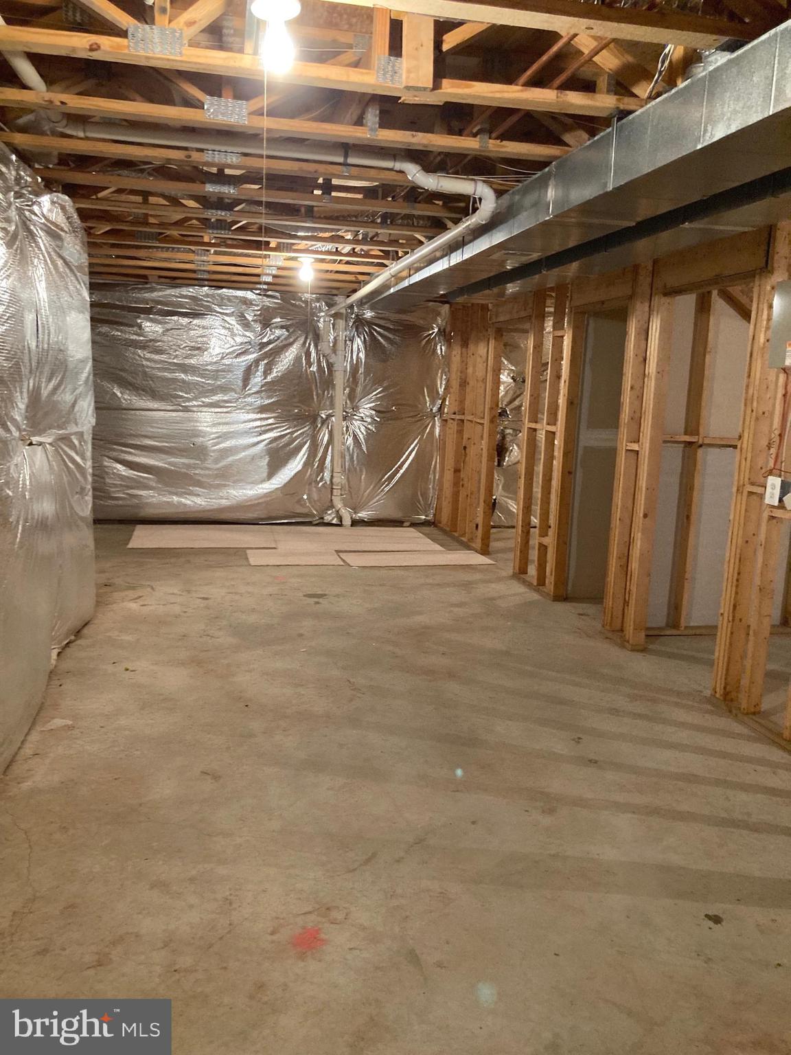 HERITAGE HUNT - Residential Lease