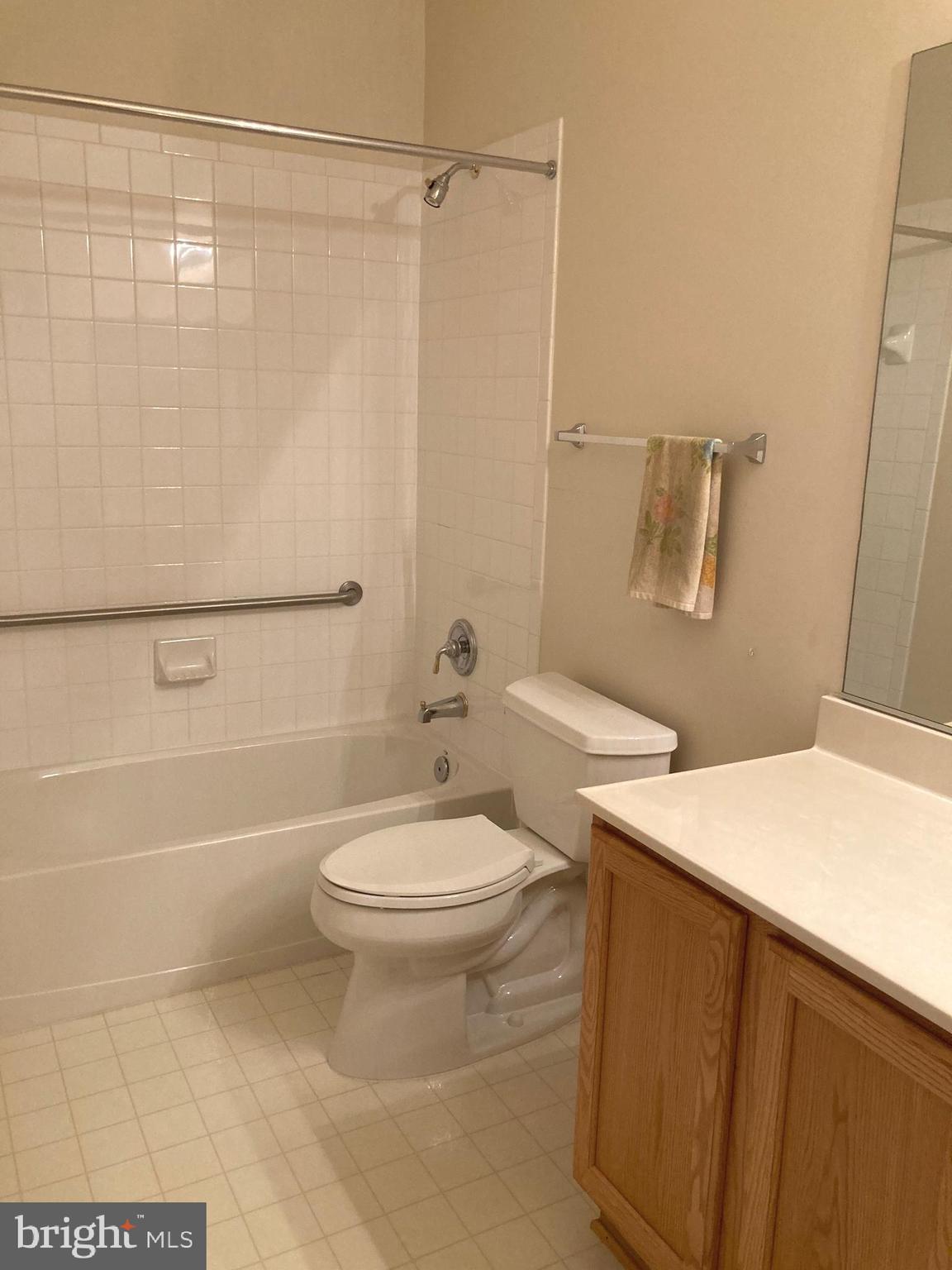 HERITAGE HUNT - Residential Lease