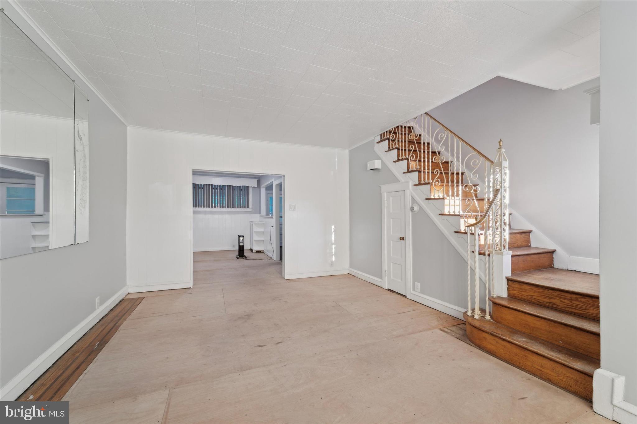 PHILADELPHIA (SOUTHWEST) - Residential