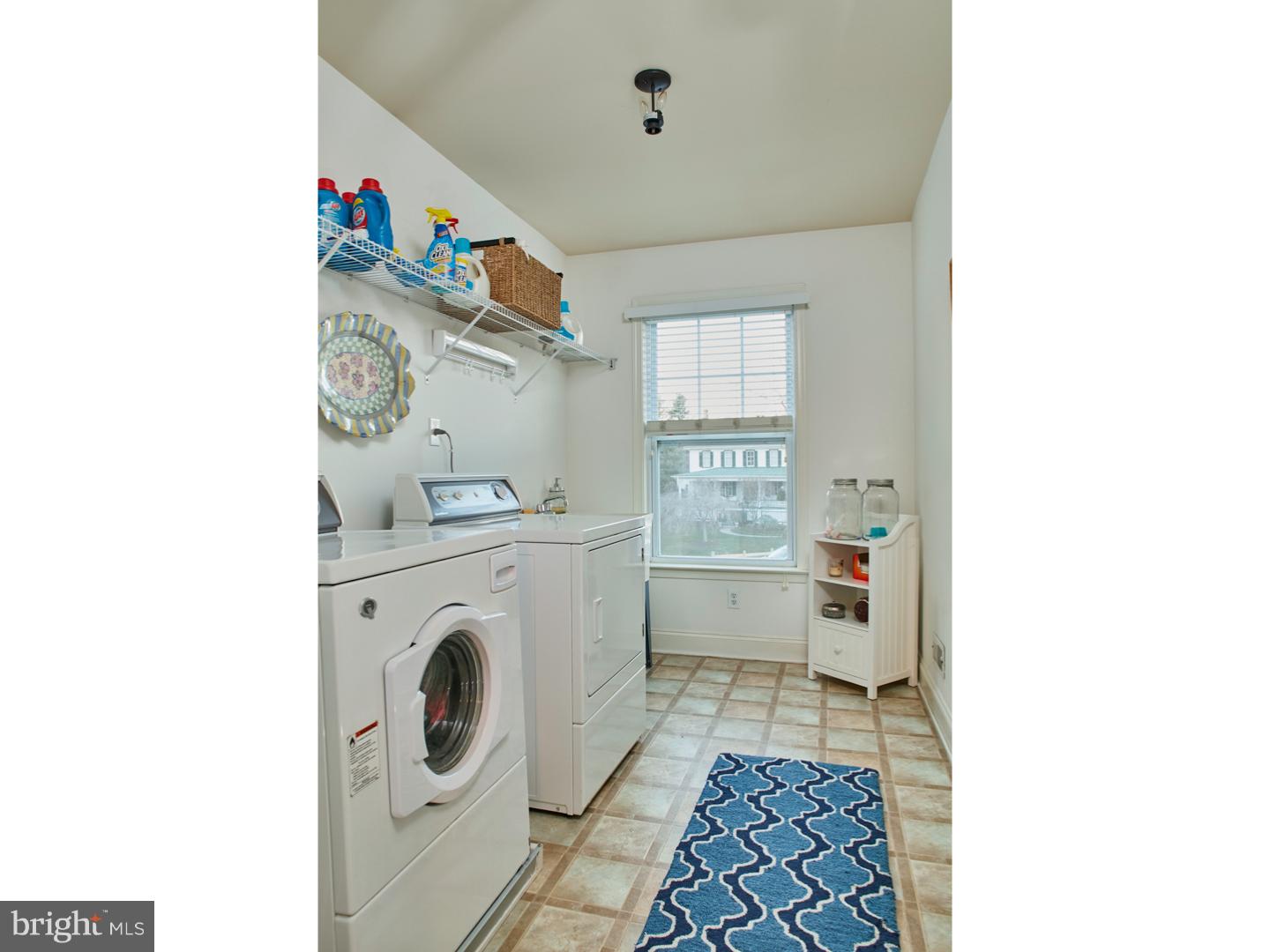 POTTERS POND - Residential