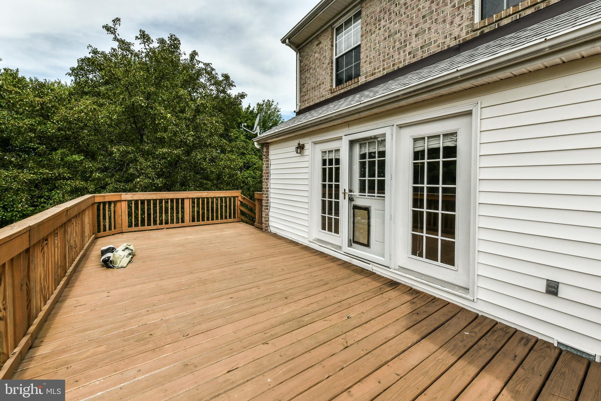 MIRROR RIDGE - Residential Lease