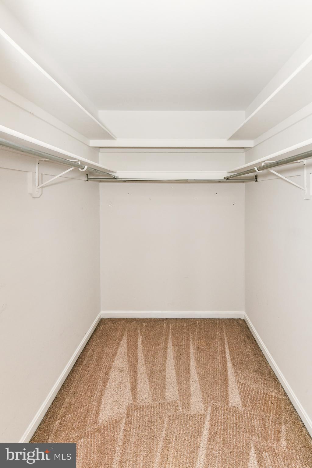 MIRROR RIDGE - Residential Lease