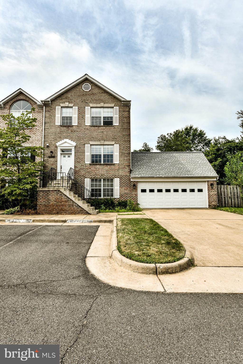 MIRROR RIDGE - Residential Lease