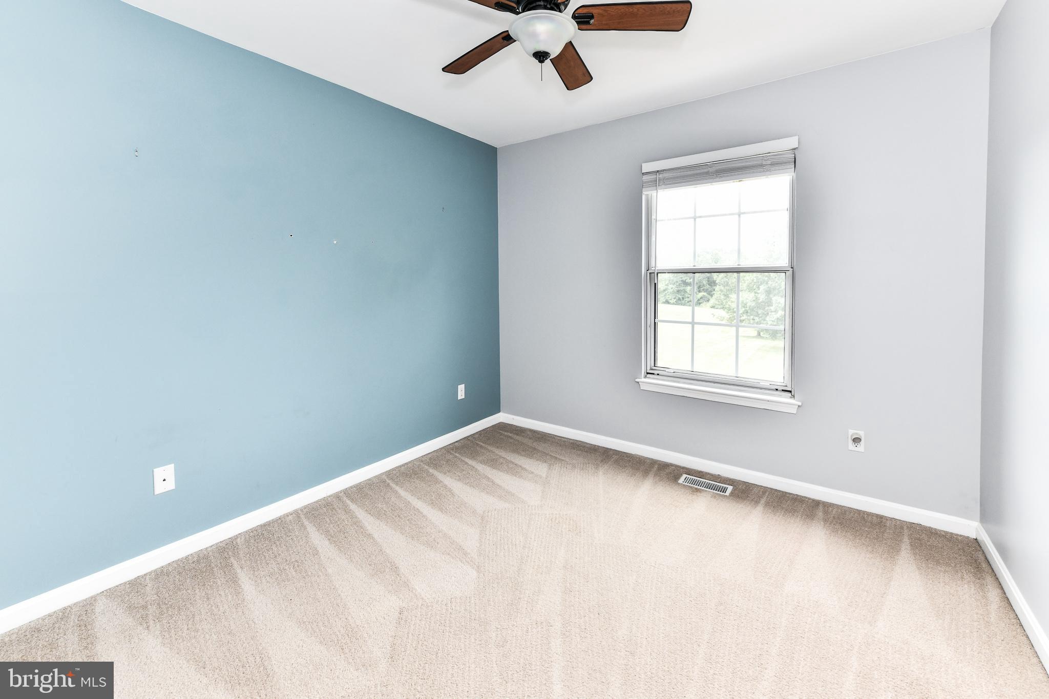 MIRROR RIDGE - Residential Lease