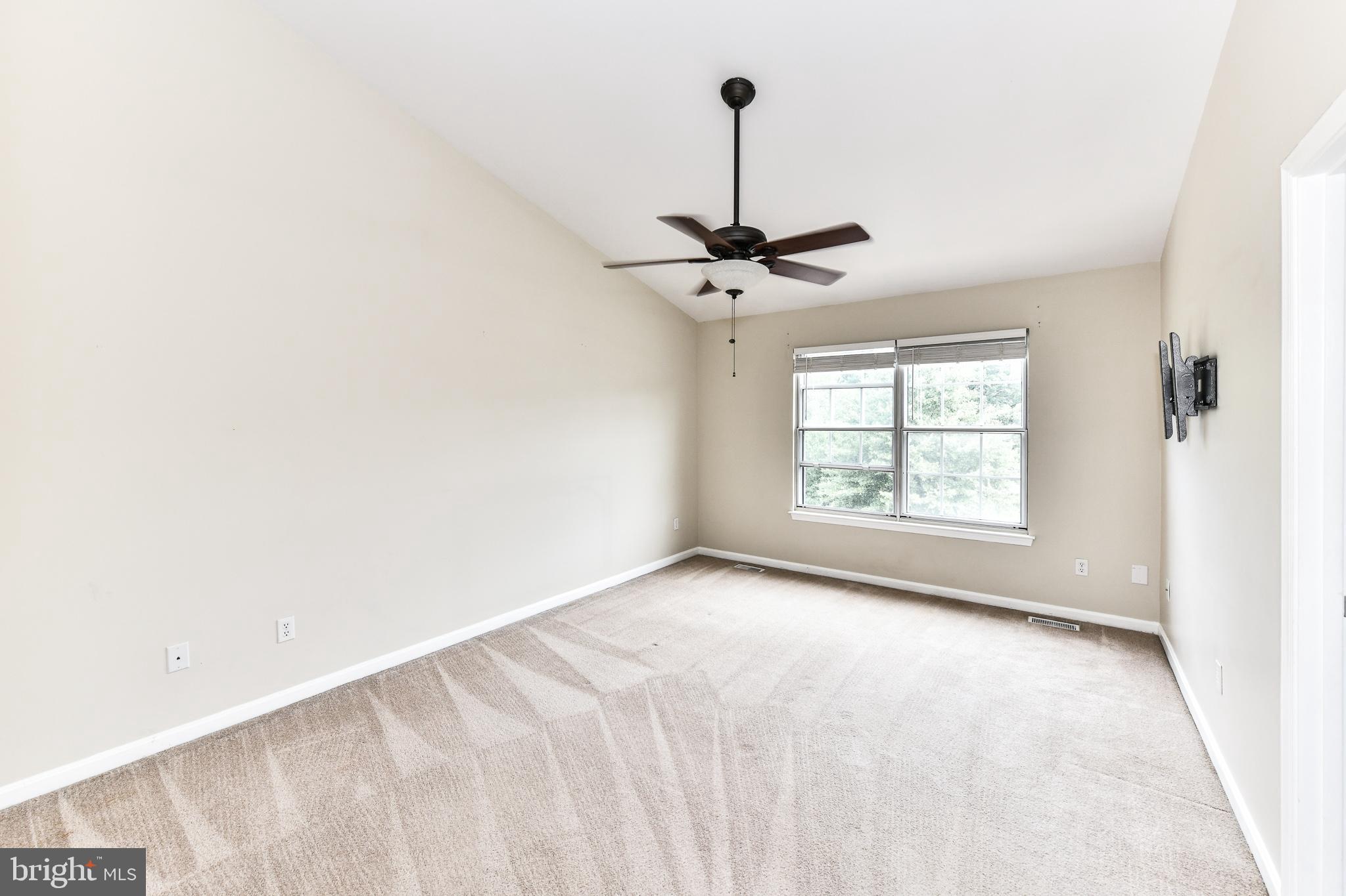 MIRROR RIDGE - Residential Lease