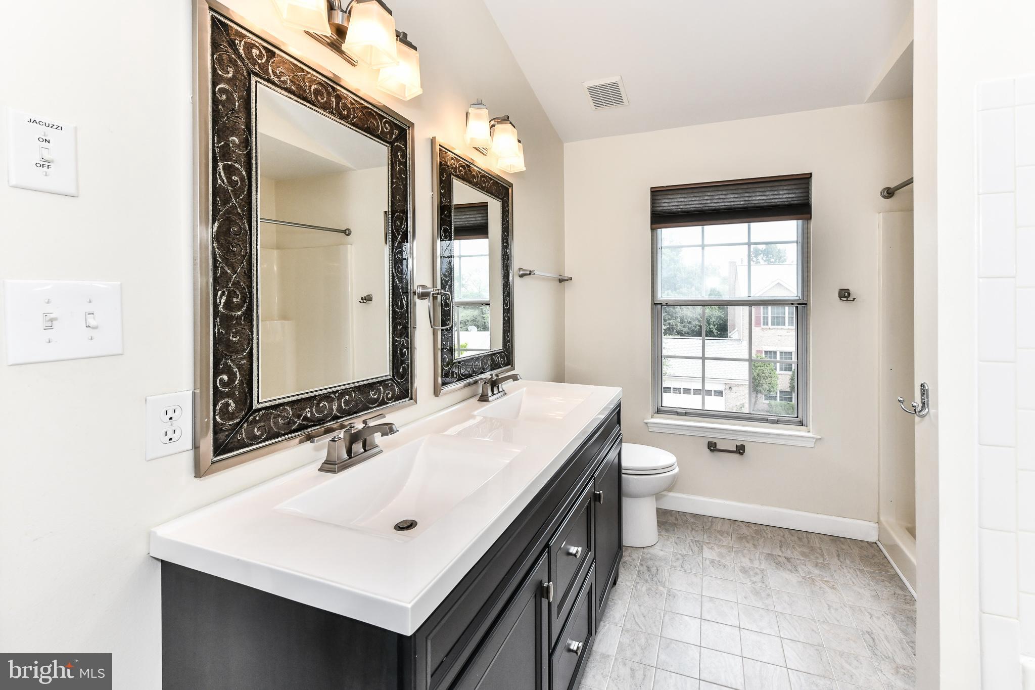 MIRROR RIDGE - Residential Lease