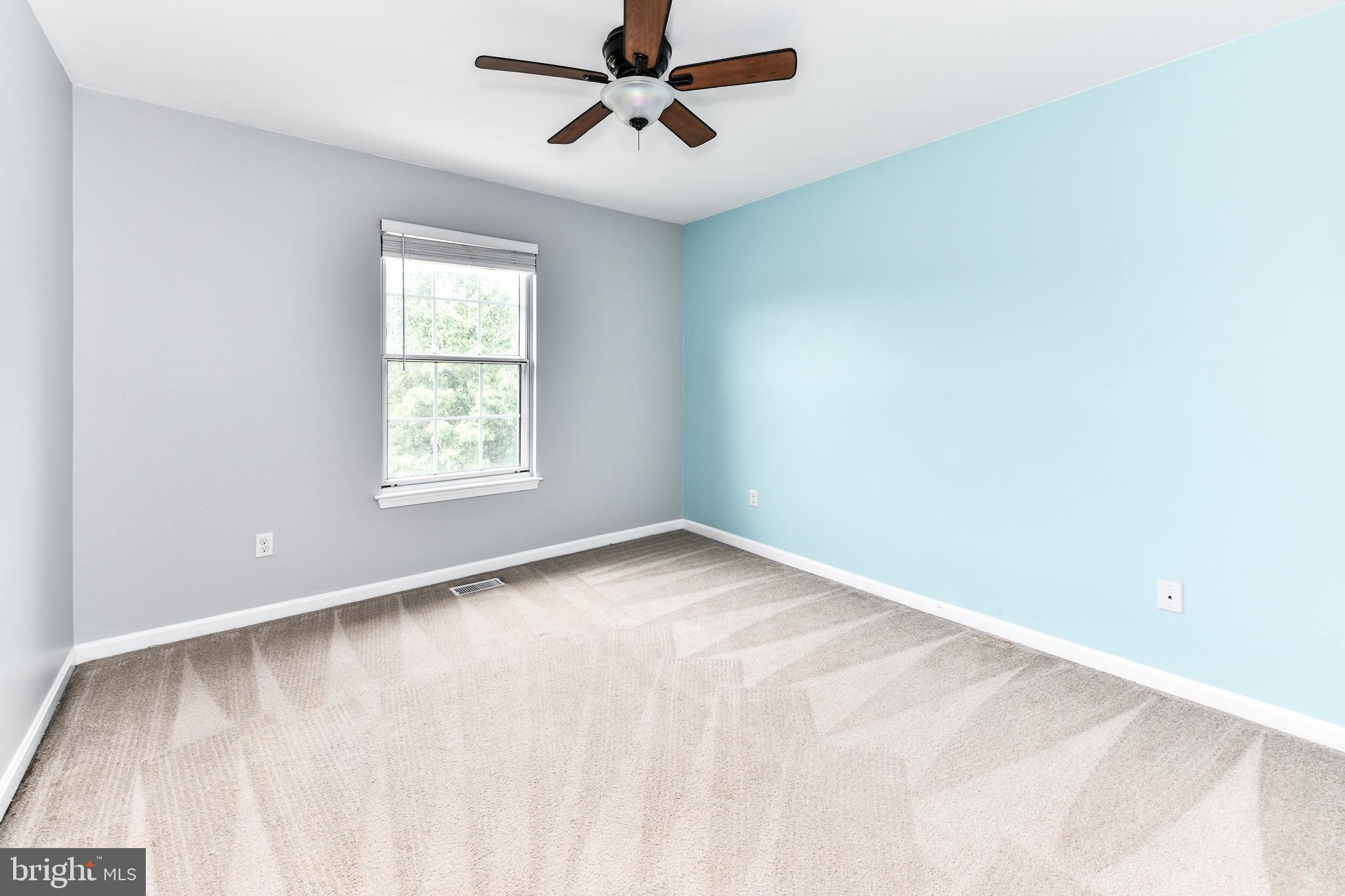 MIRROR RIDGE - Residential Lease