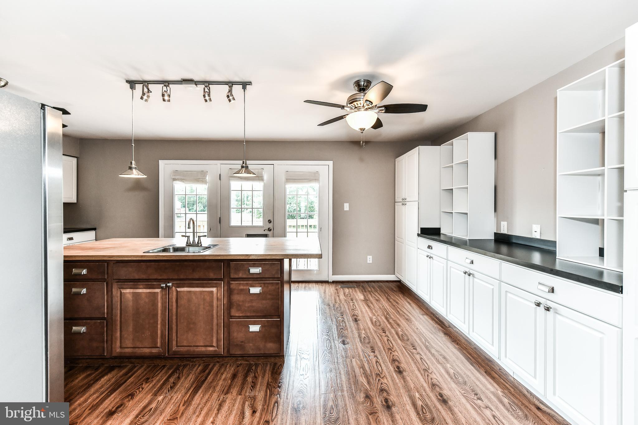 MIRROR RIDGE - Residential Lease