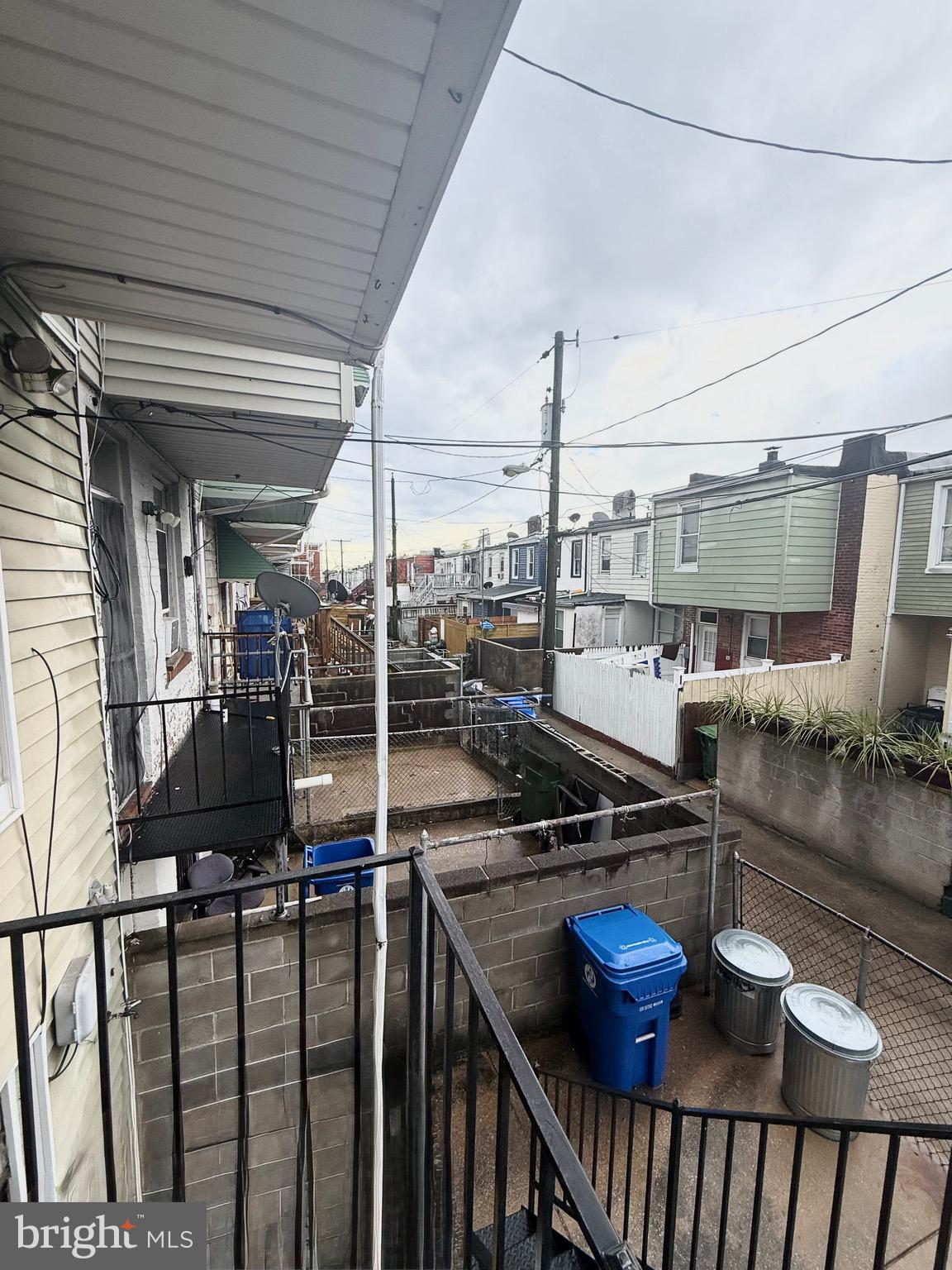 ELLWOOD PARK - Residential