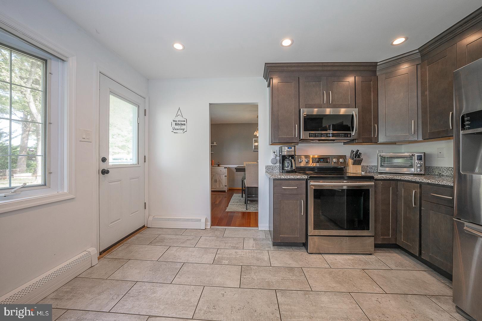 HIDDEN VALLEY - Residential