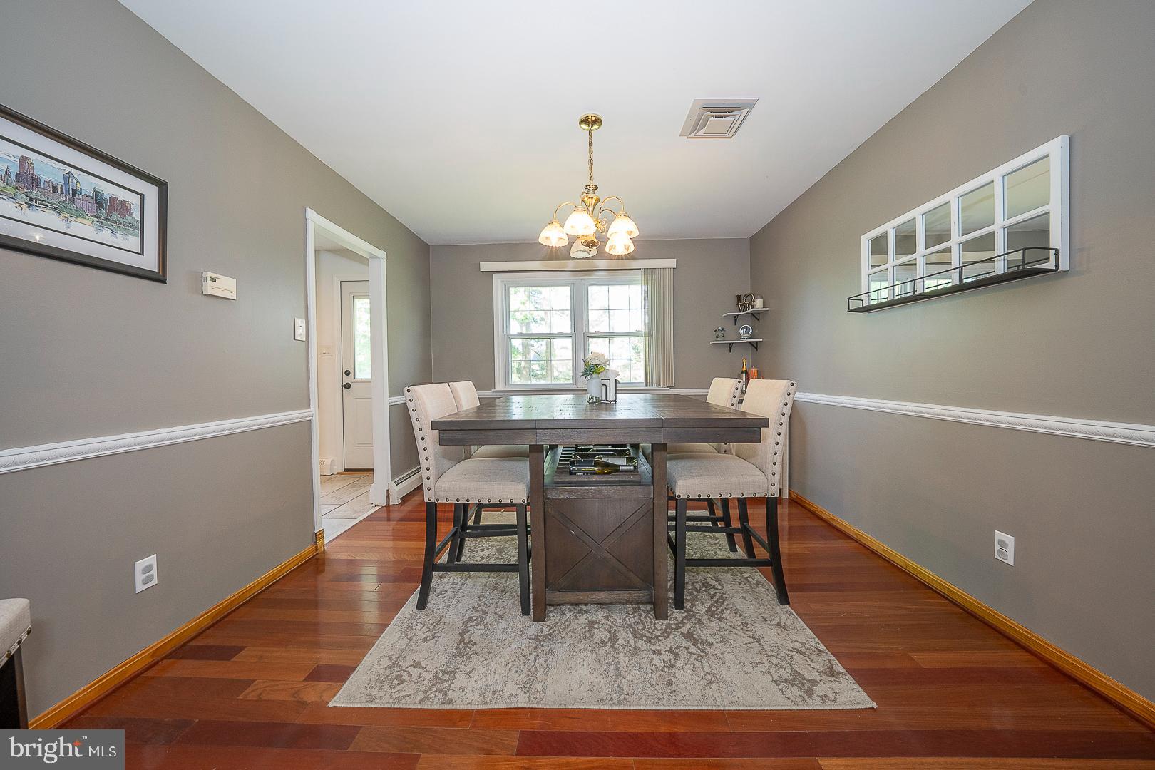 HIDDEN VALLEY - Residential