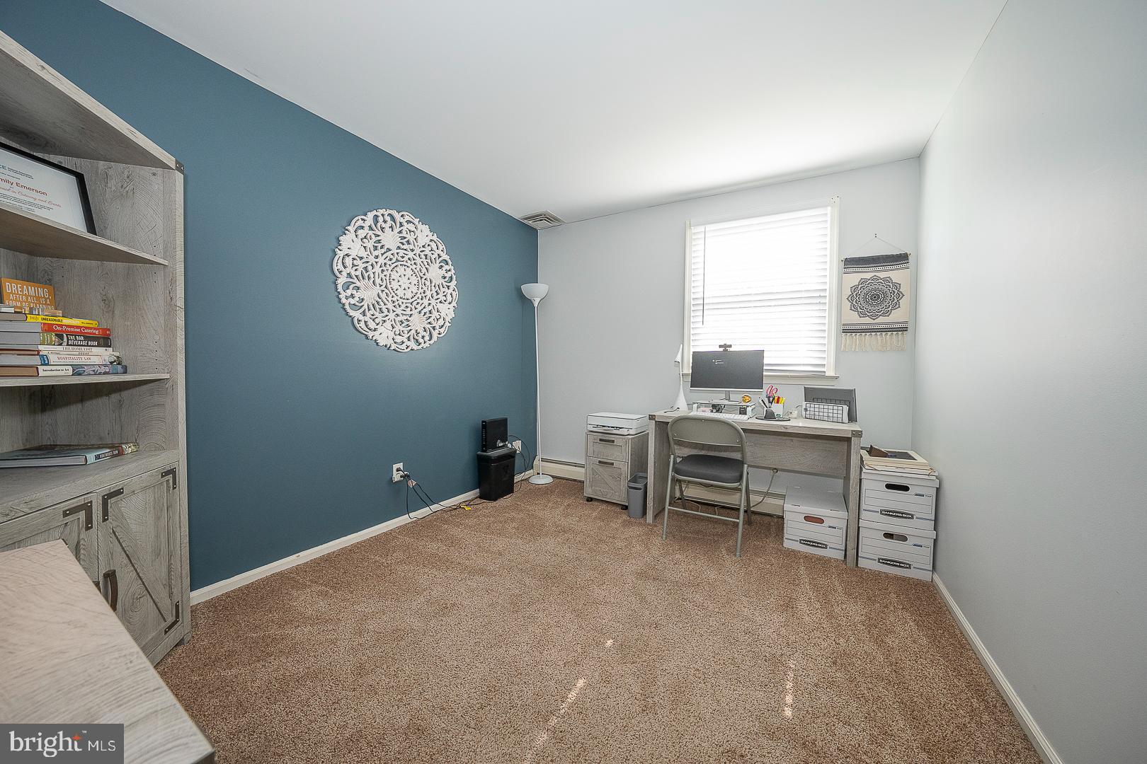 HIDDEN VALLEY - Residential