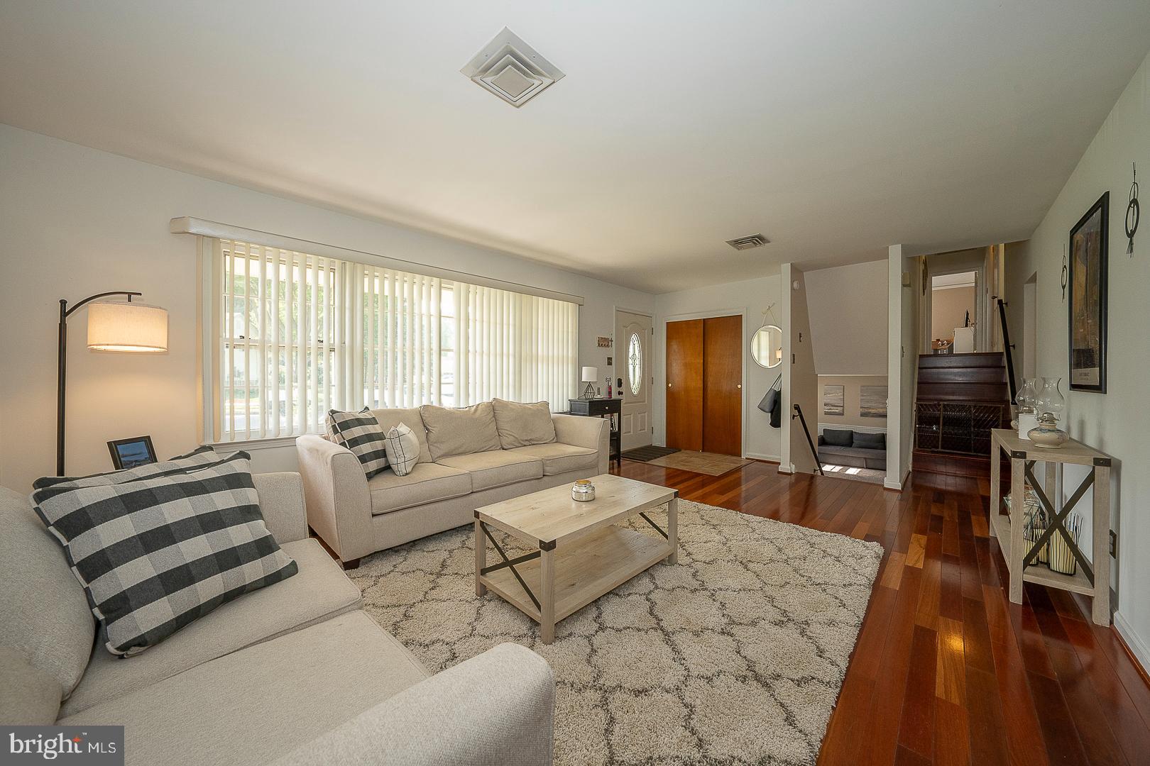 HIDDEN VALLEY - Residential