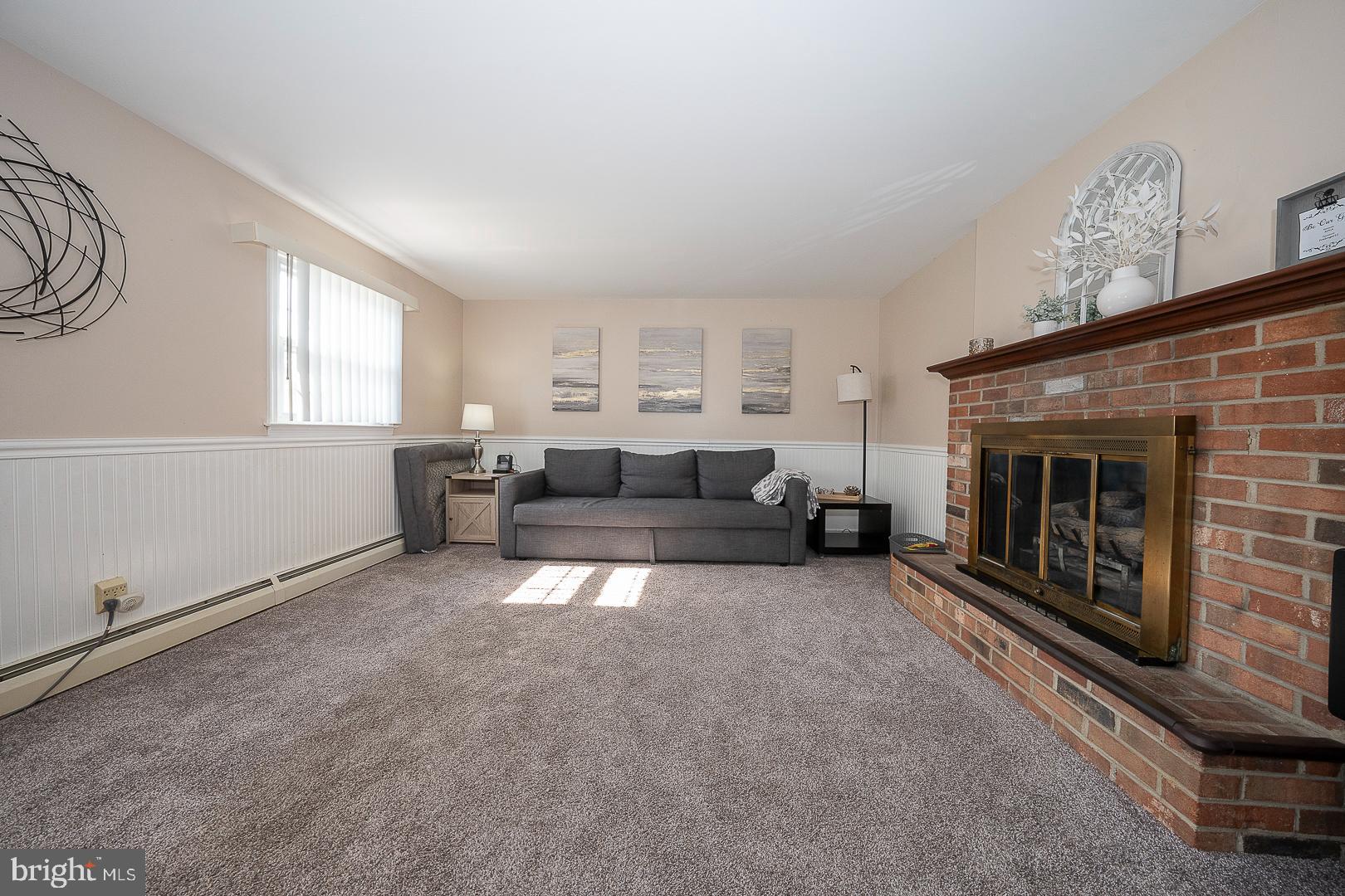 HIDDEN VALLEY - Residential