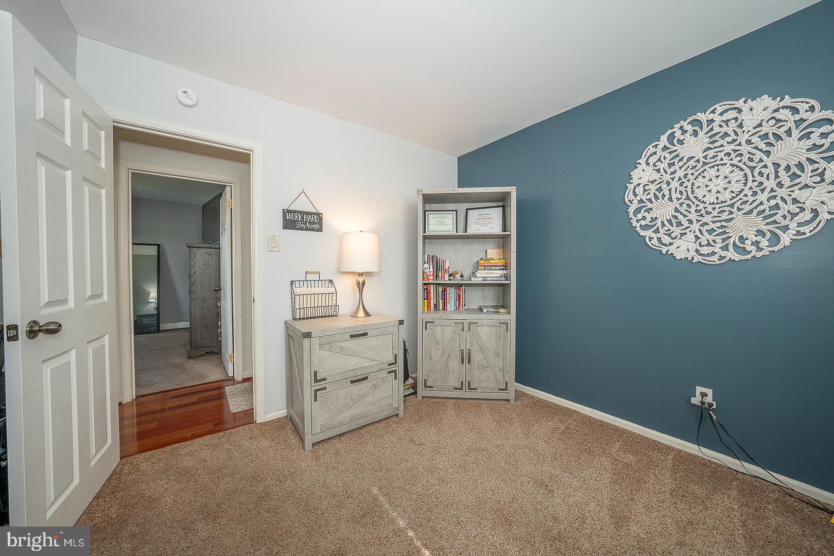 HIDDEN VALLEY - Residential