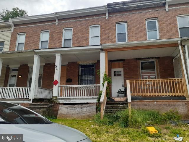 Great home just hit the market. Close to public transportation, shopping and minutes from area attractions such as The Maryland Zoo Baltimore, or Pimlico Race Course.