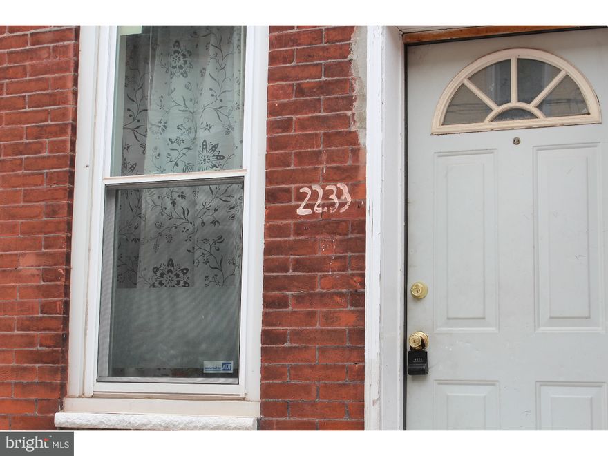 This home is located in a very hot section of Point Breeze. This block and the Neighboring blocks are full of new development. This home features an open floor plan, with two (2) spacious bedrooms on the second floor and a three piece hall bath. There is also a generous yard in the rear.  This is a perfect opportunity for someone who wants to build equity in this rapidly developing area.