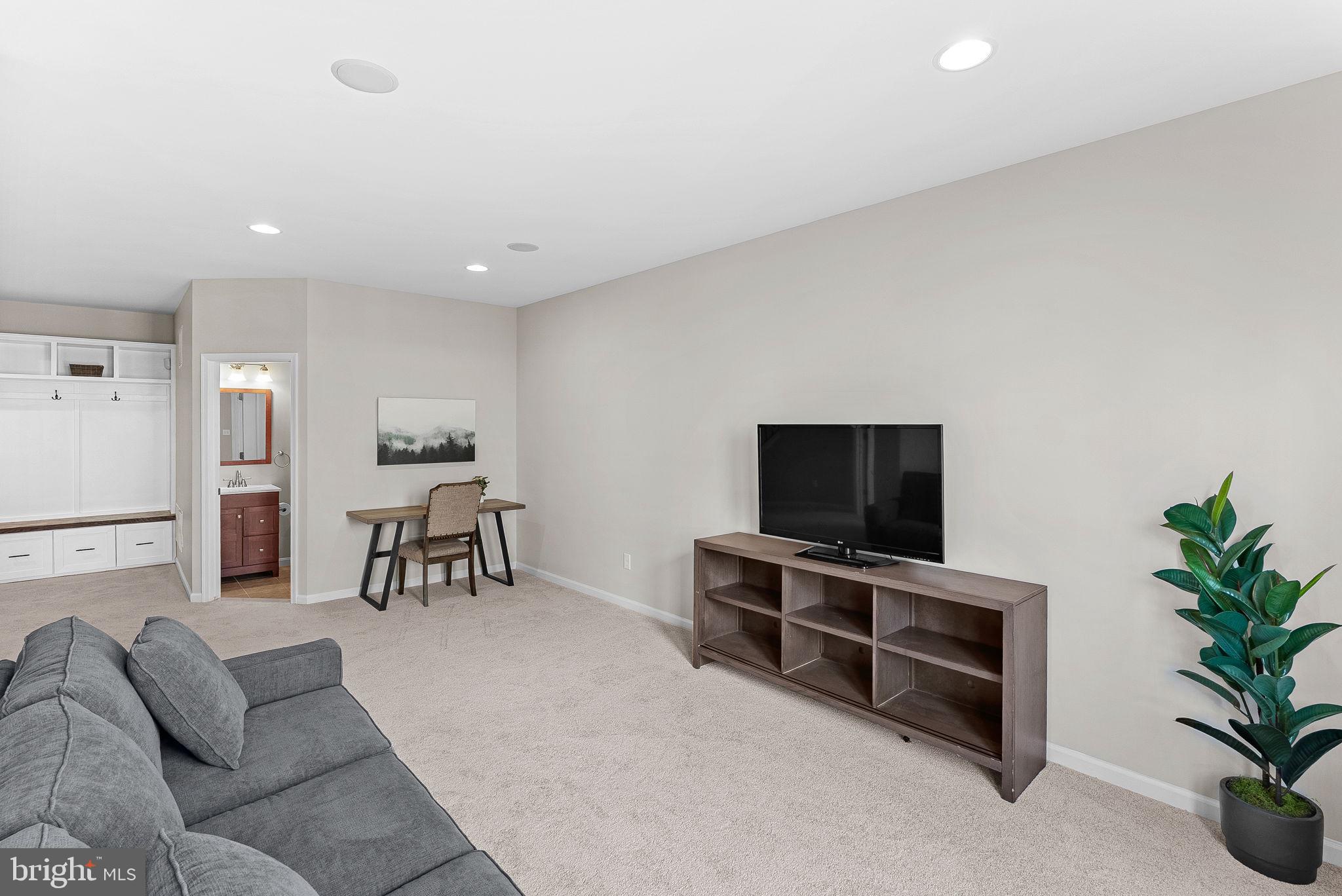 BRAMBLETON LANDBAY 2 - Residential