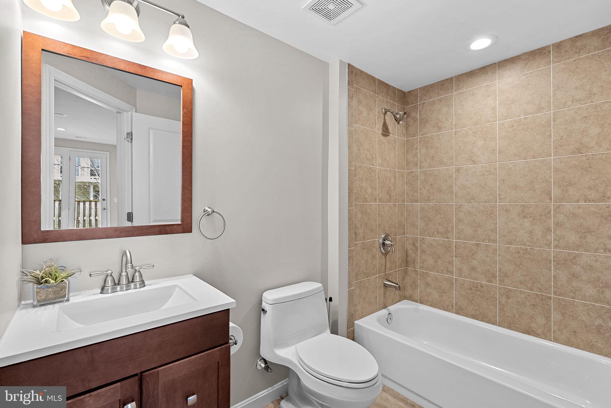 BRAMBLETON LANDBAY 2 - Residential