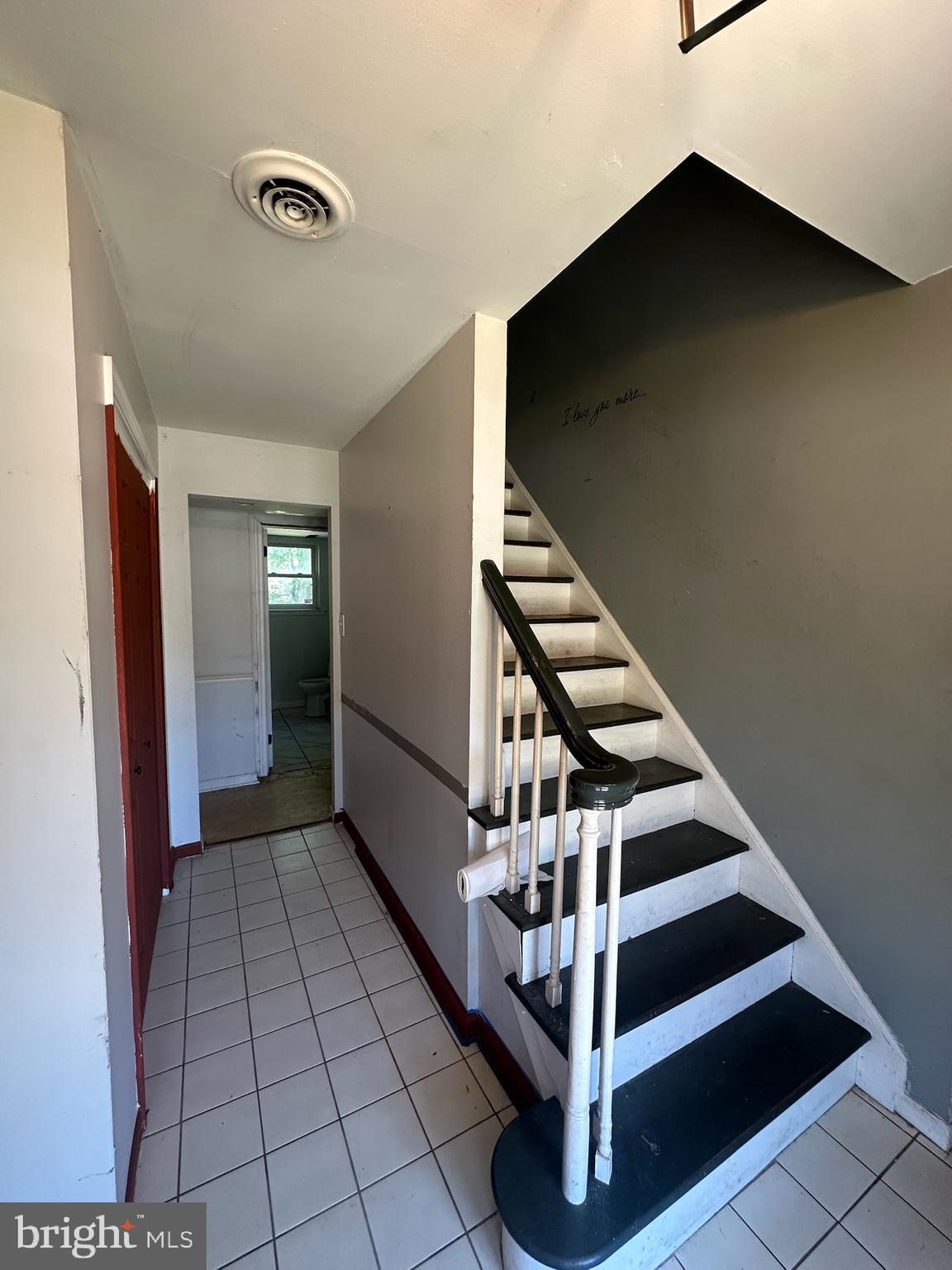 93 S SKYWARD DRIVE