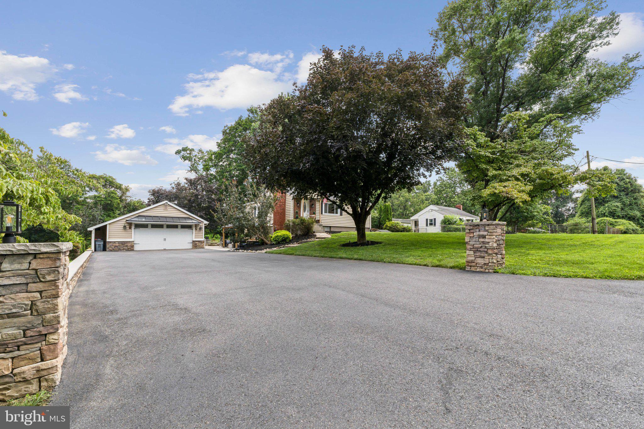 NORWOOD ESTATES - Residential