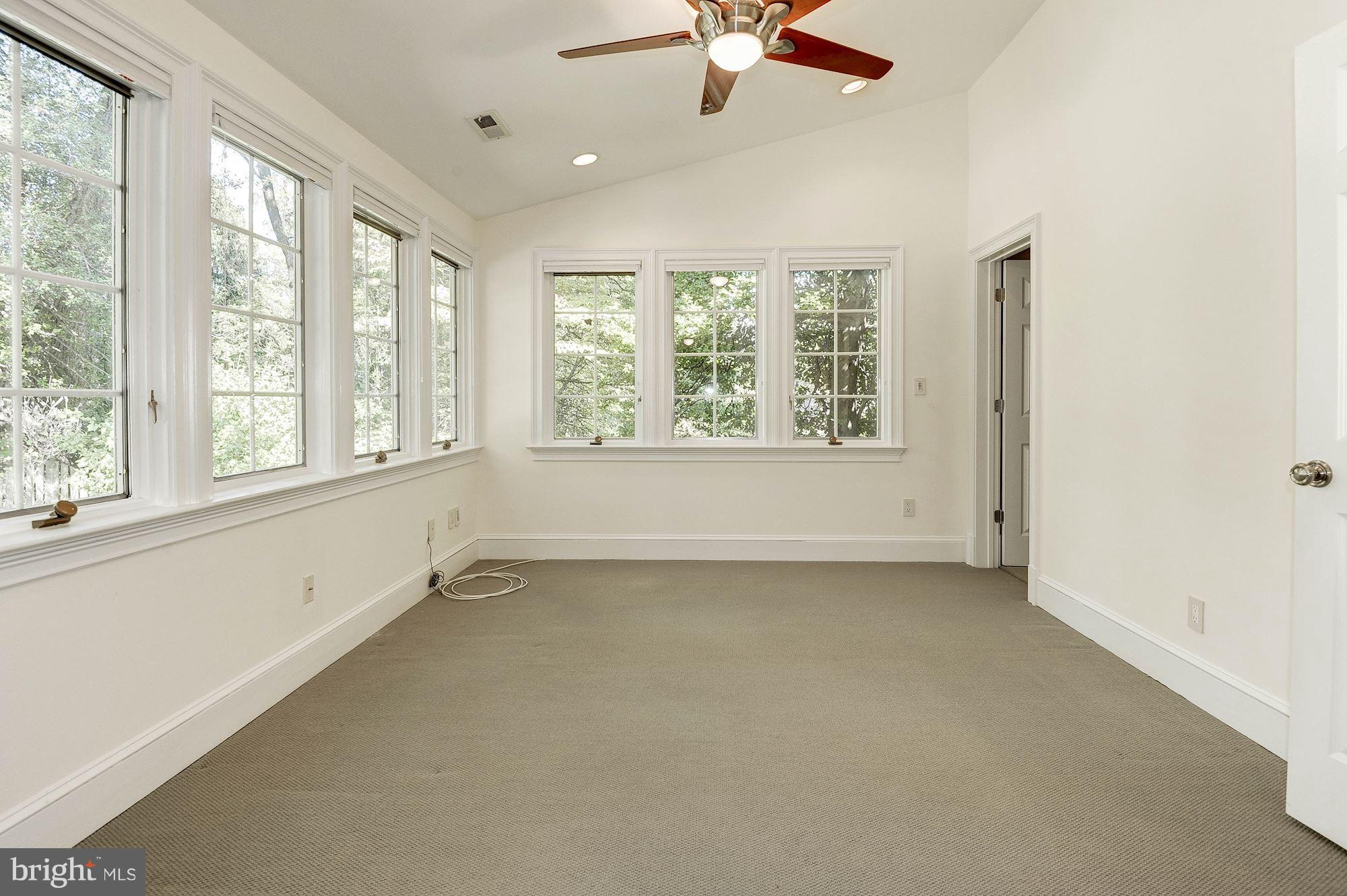 ROLLINGWOOD - Residential