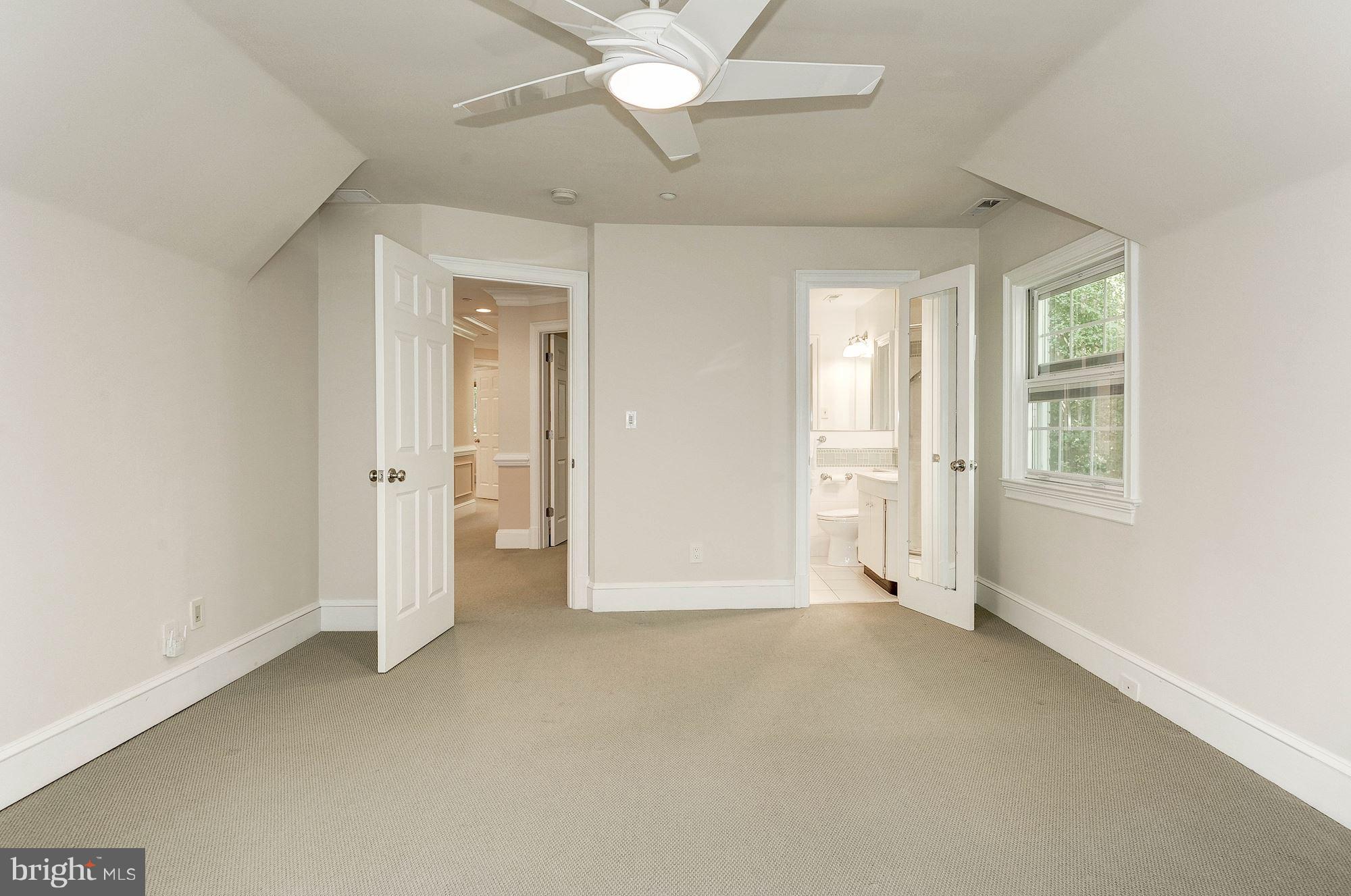 ROLLINGWOOD - Residential